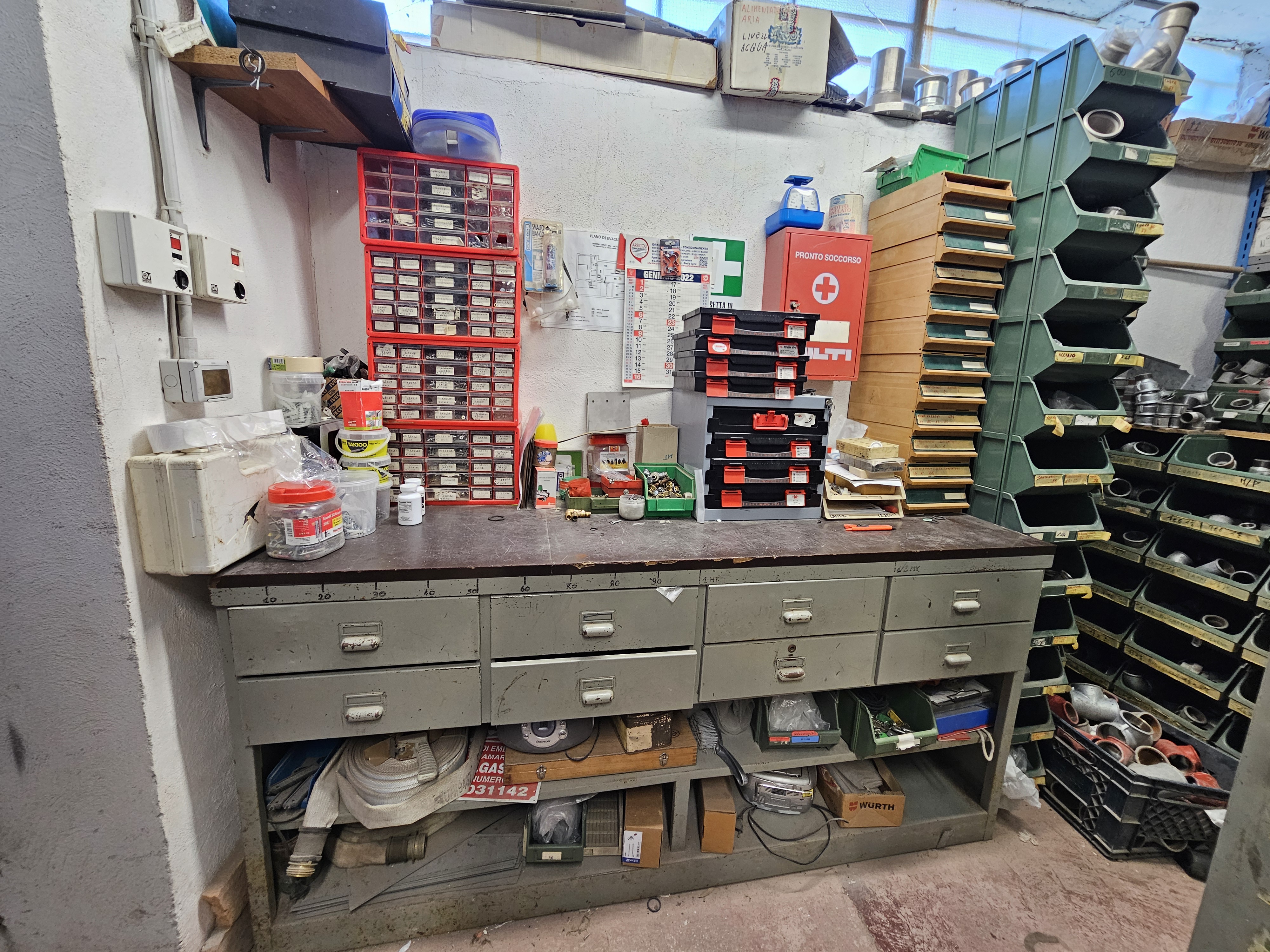 STOCK macchinari materiale vario termoidraulico edile in vendita - foto 13