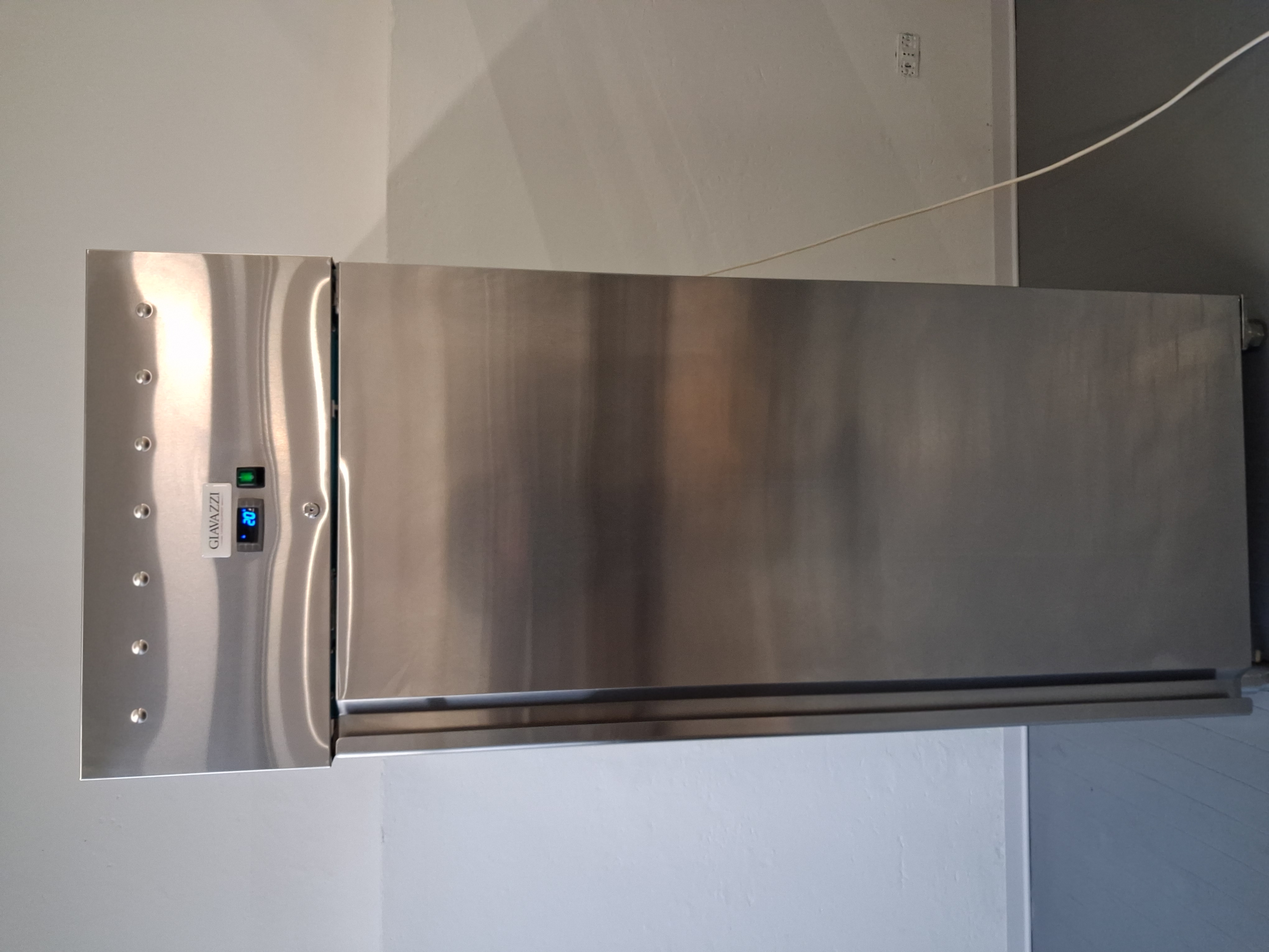 ARMADIO REFRIGERATO 700 LT in vendita - foto 7