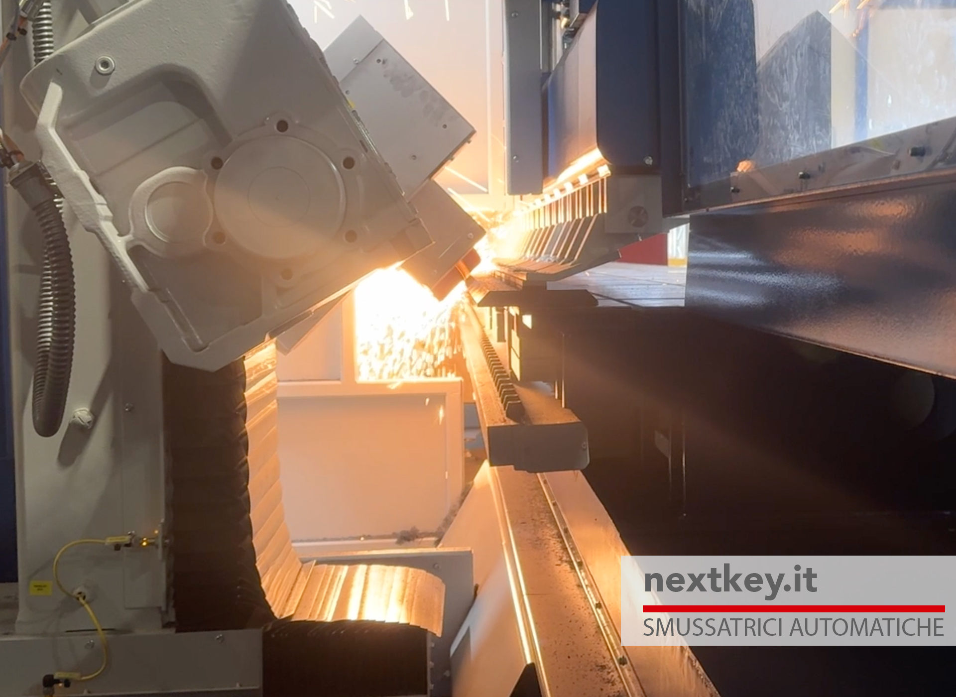 Macchina per smussare le lamiere in vendita - foto 7