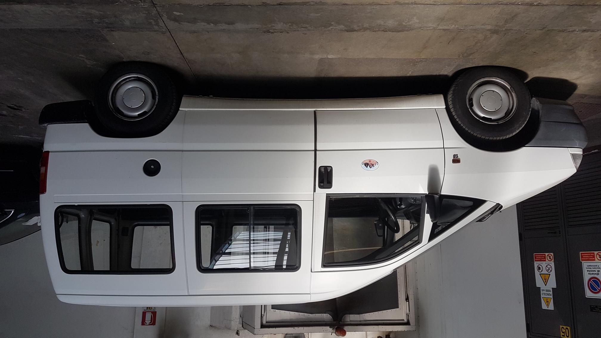 Autoveicoli in vendita - foto 13