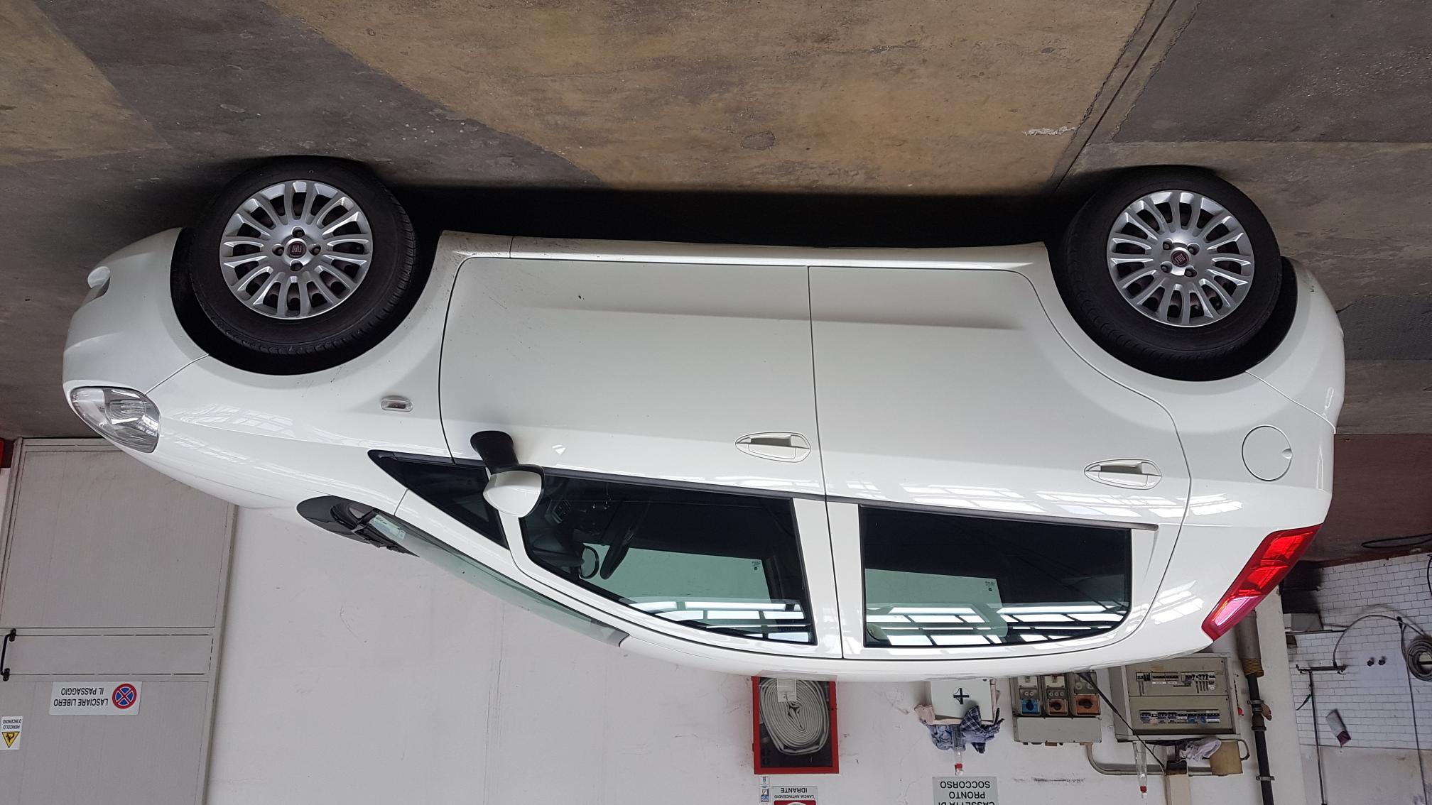 Autoveicoli in vendita - foto 16