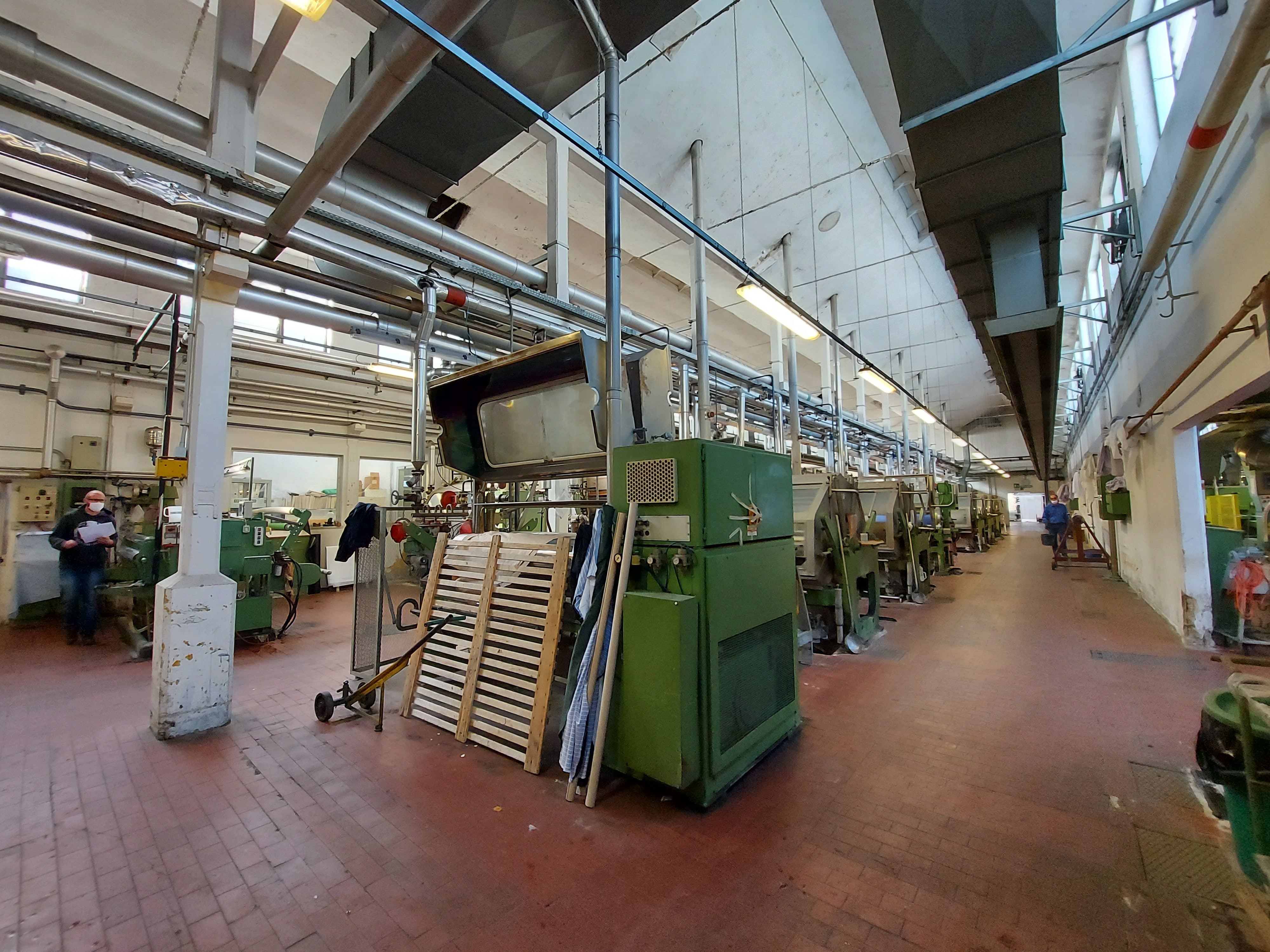 Impianti, macchinari ed attrezzature varie in vendita - foto 14