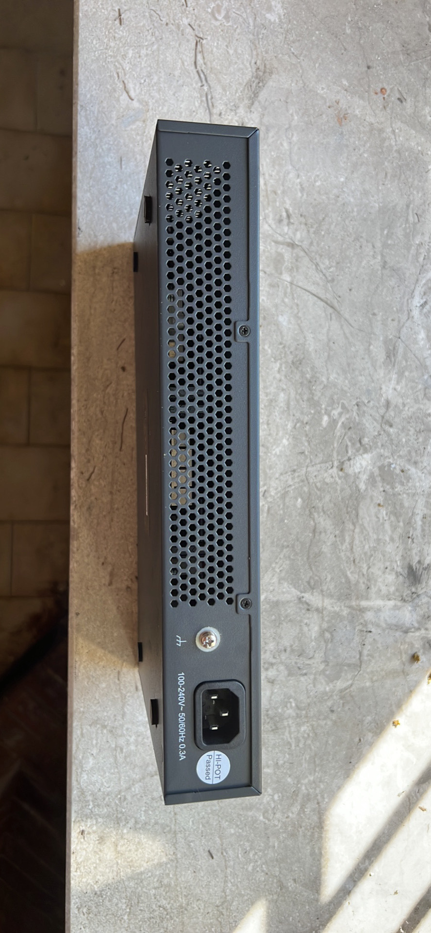 SWITCH TP LINK SG 1016 in vendita - foto 2