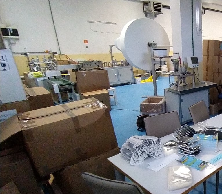 VENDO azienda con macchina per produzione MASCHERINE in vendita - foto 7