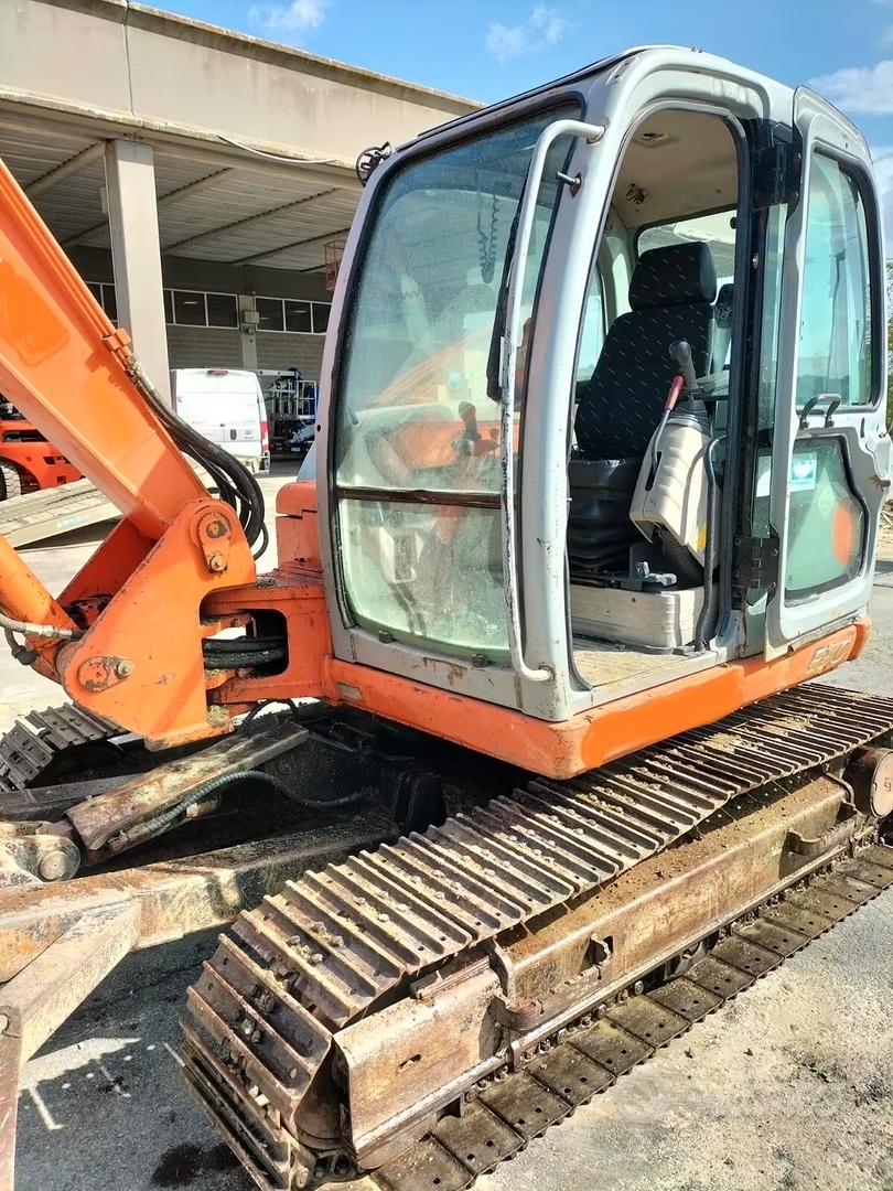 Escavatore Fiat Kobelco E80 in vendita - foto 2