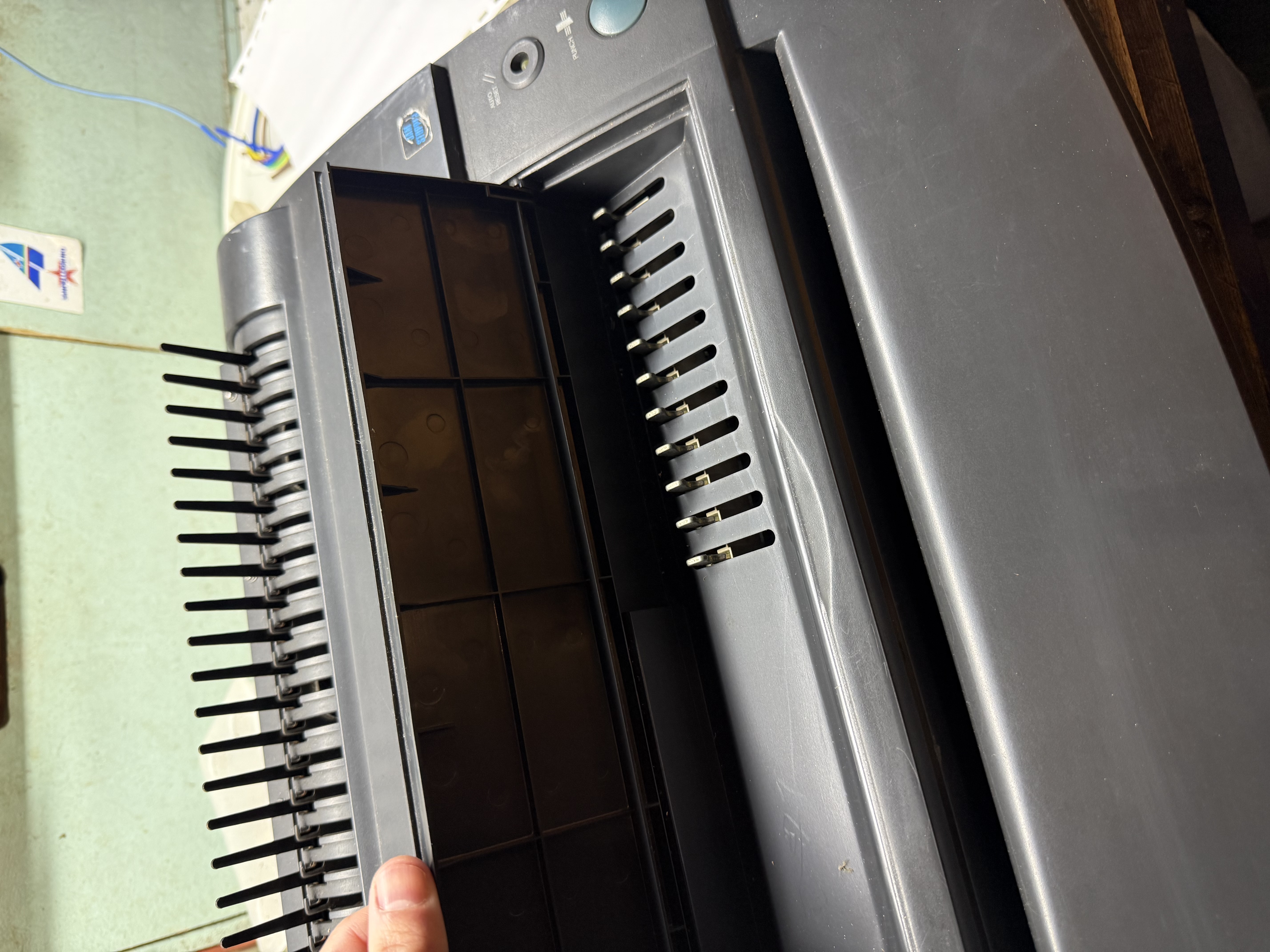 VENDO Rilegatrice professionale GBC Comb PRO1000  in vendita - foto 4