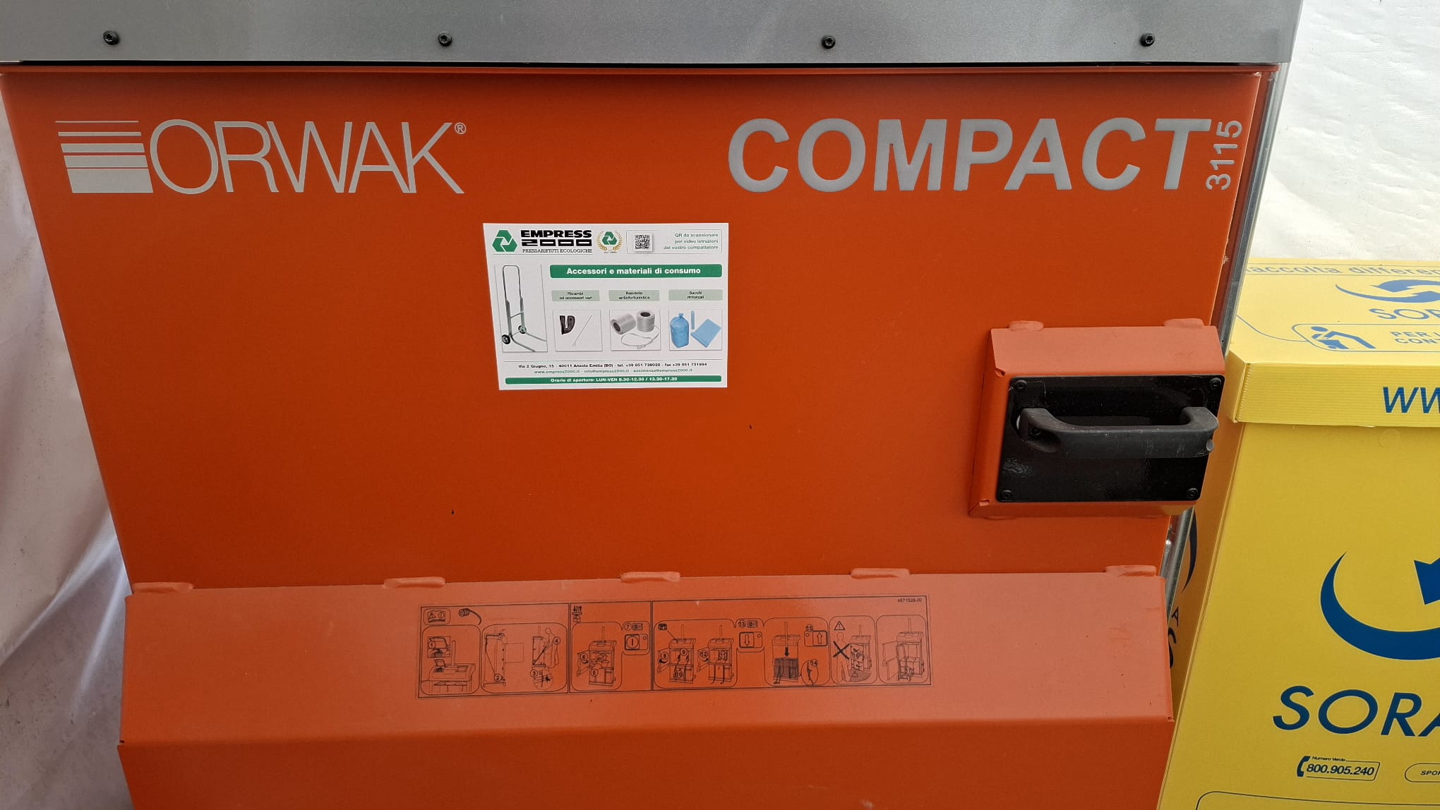 Pressa per carta e plastica semi nuova Orwak  in vendita - foto 4