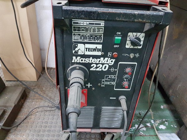 Saldatrice a filo continuo Mastermig 220 Telwin in vendita - foto 3