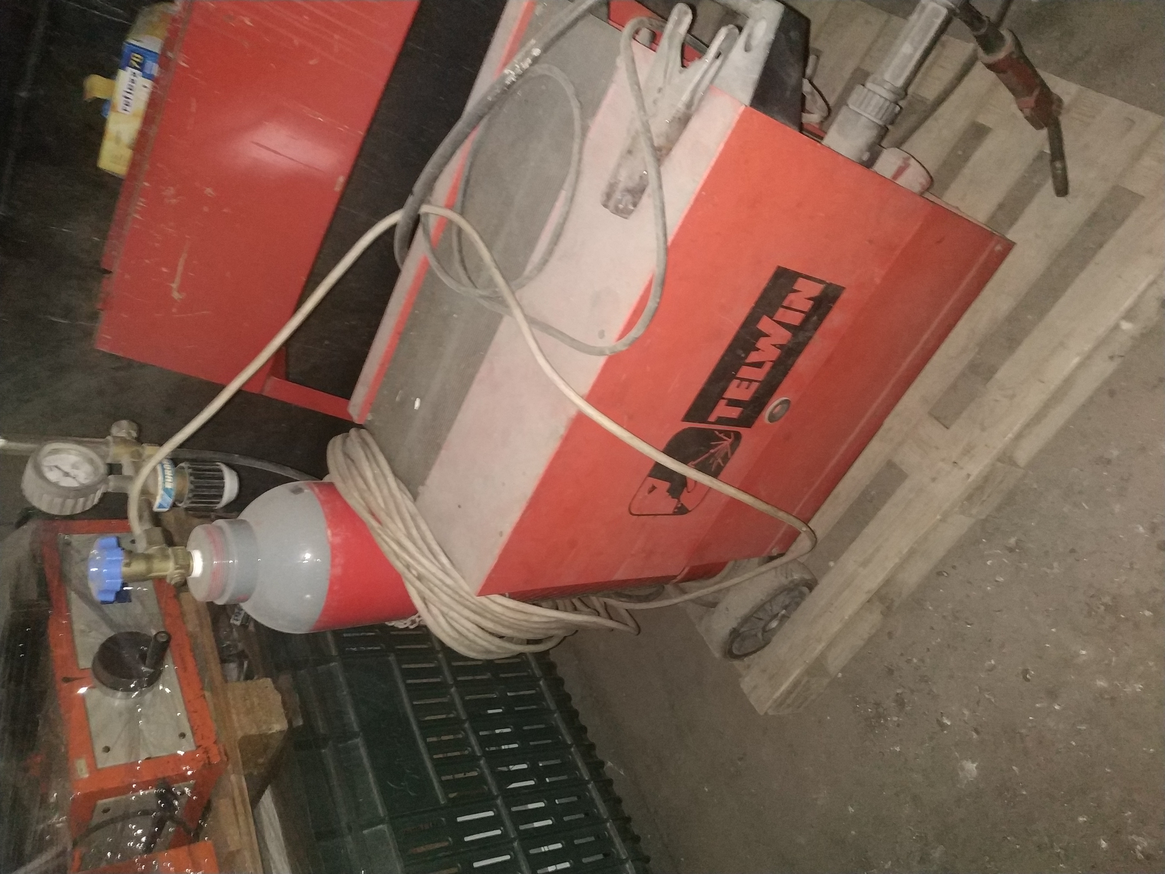 Saldatrice a filo continuo Mastermig 220 Telwin in vendita - foto 4