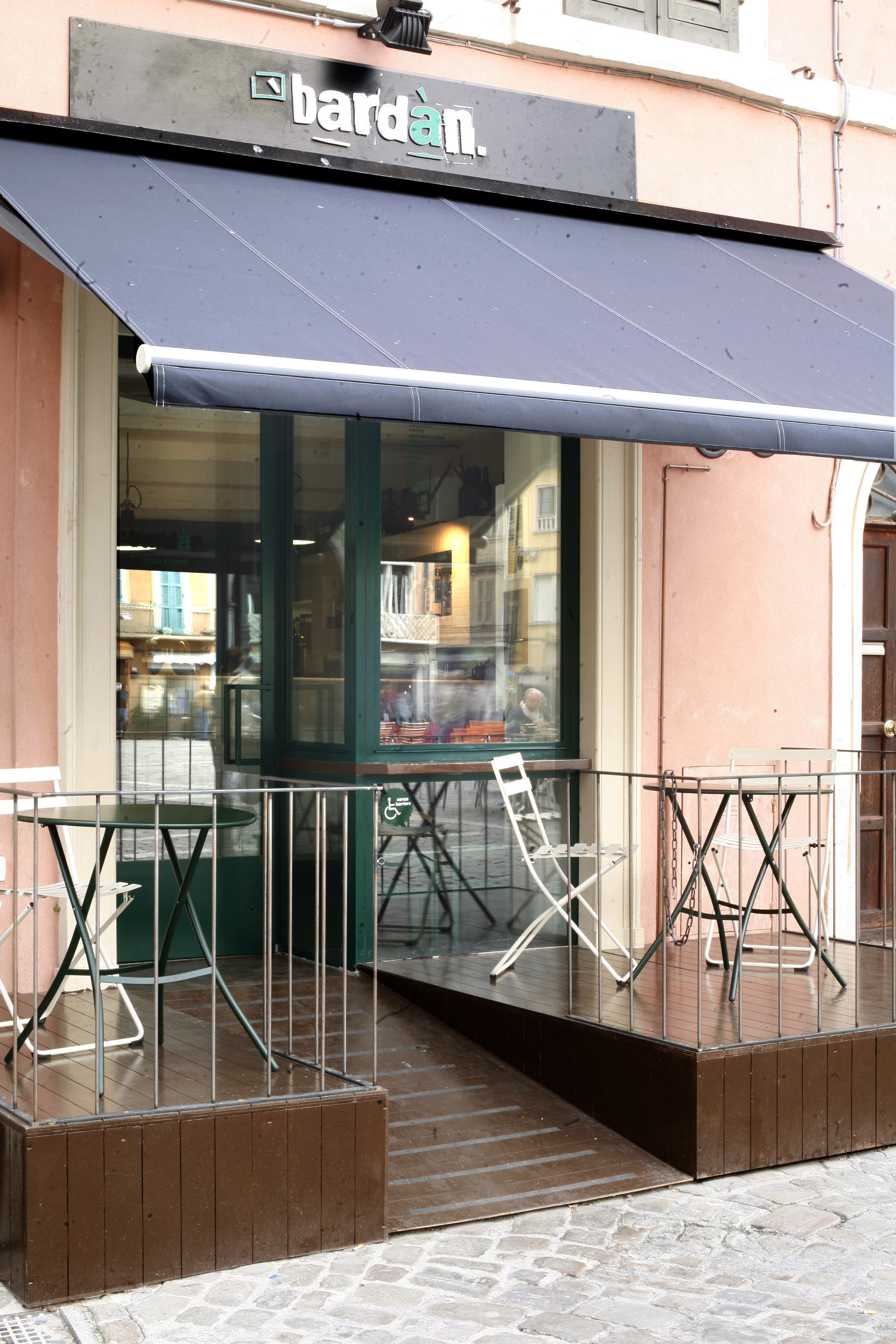 COCKTAIL BAR IN PIAZZA PRINCIPALE FANO in vendita - foto 7