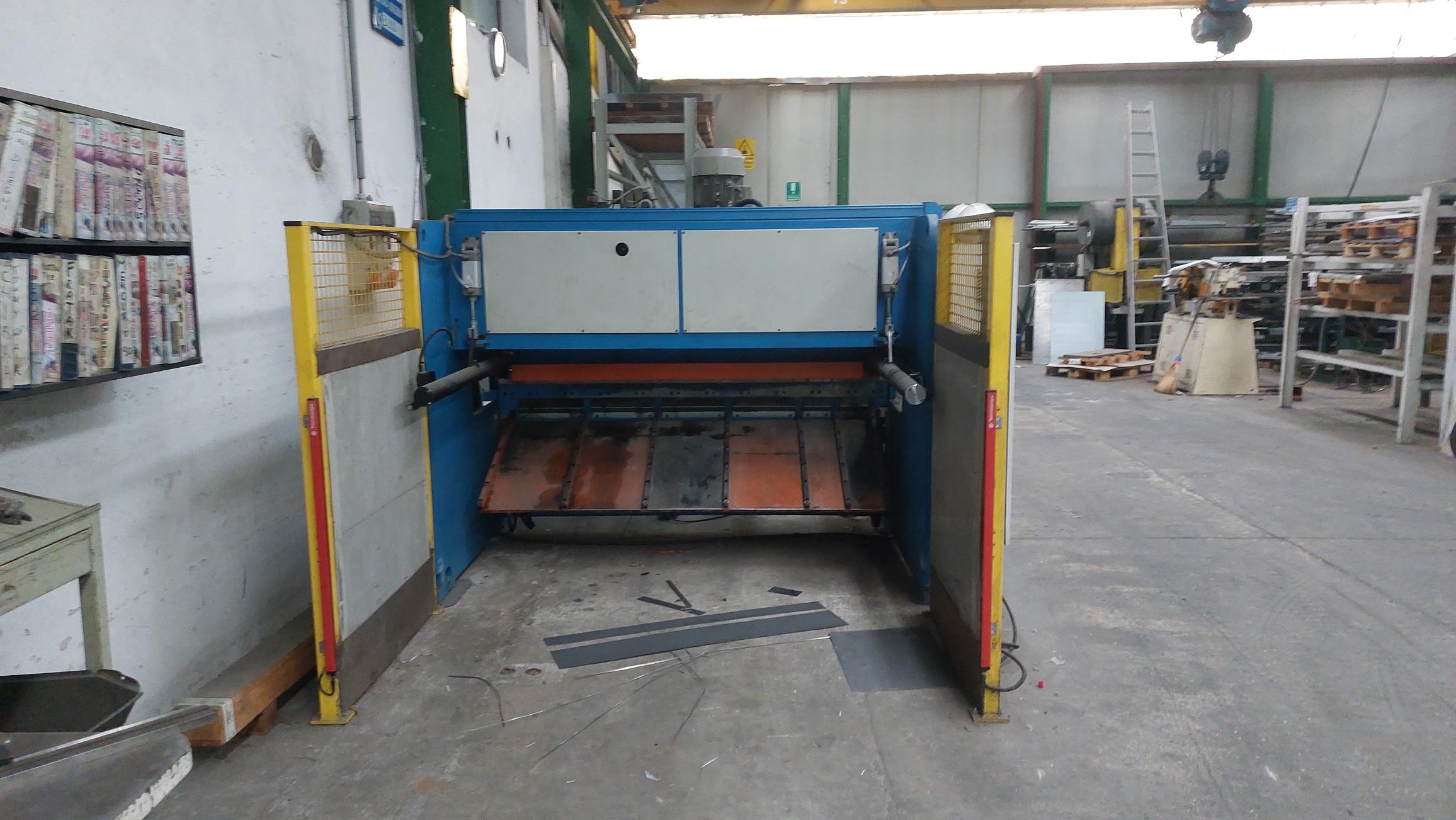 Cesoie a ghigliottina in vendita