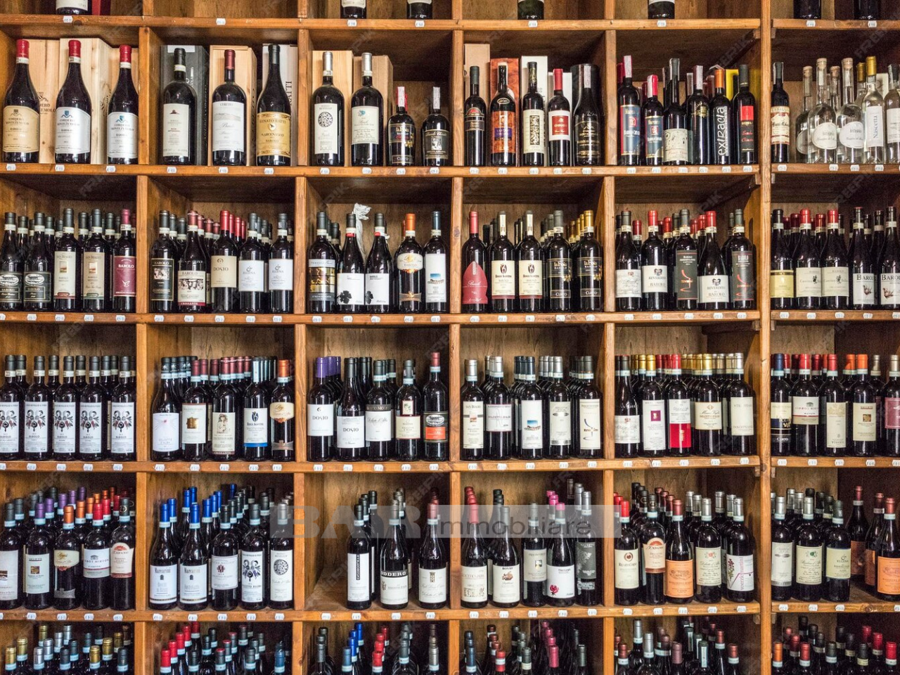 Rif. BOV105/25 - Storica attività vini liquori dolciumi in vendita - foto 3