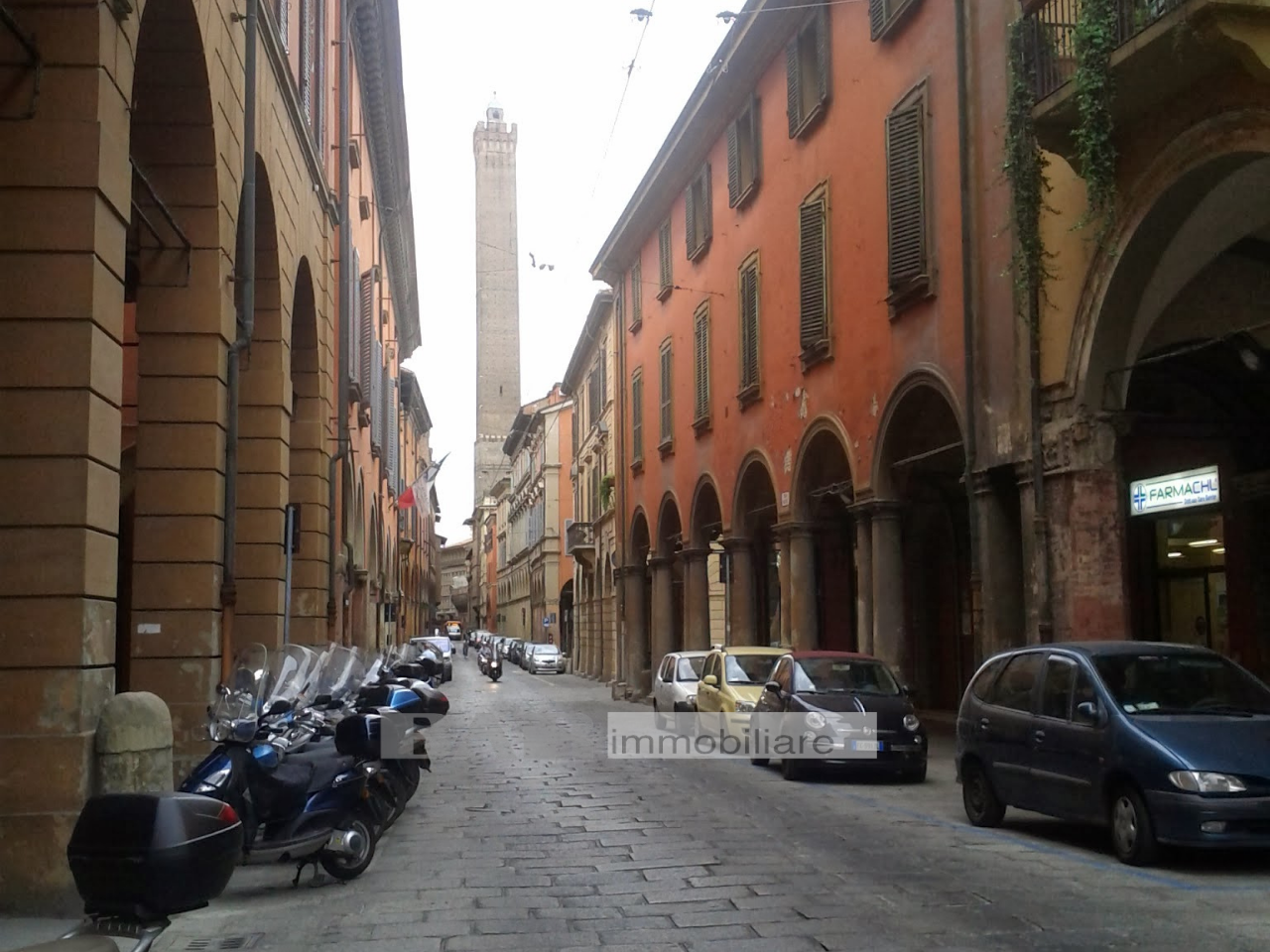 Rif. BOV105/25 - Storica attività vini liquori dolciumi in vendita - foto 8