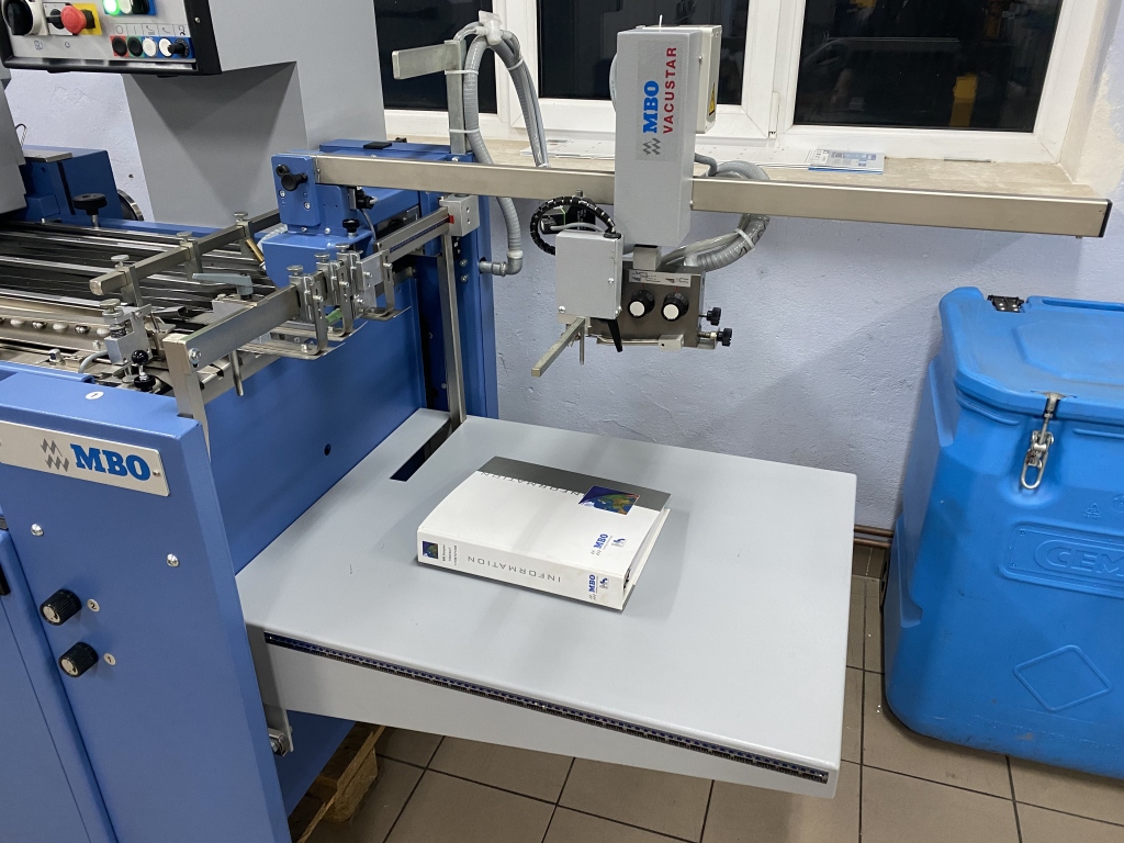 Folding machine MBO T530 / 4-F + cross + delivery in vendita - foto 12