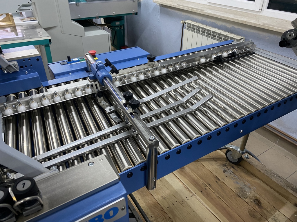 Folding machine MBO T530 / 4-F + cross + delivery in vendita - foto 6