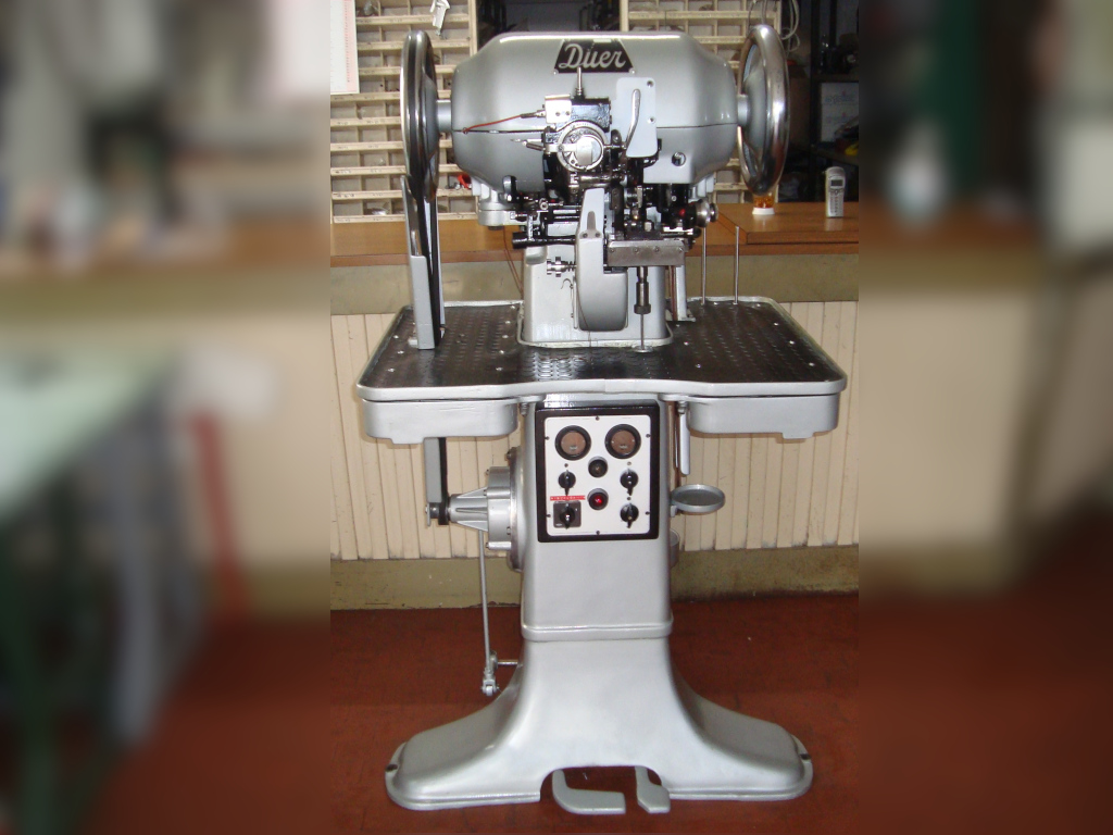 Macchine per cucire in vendita