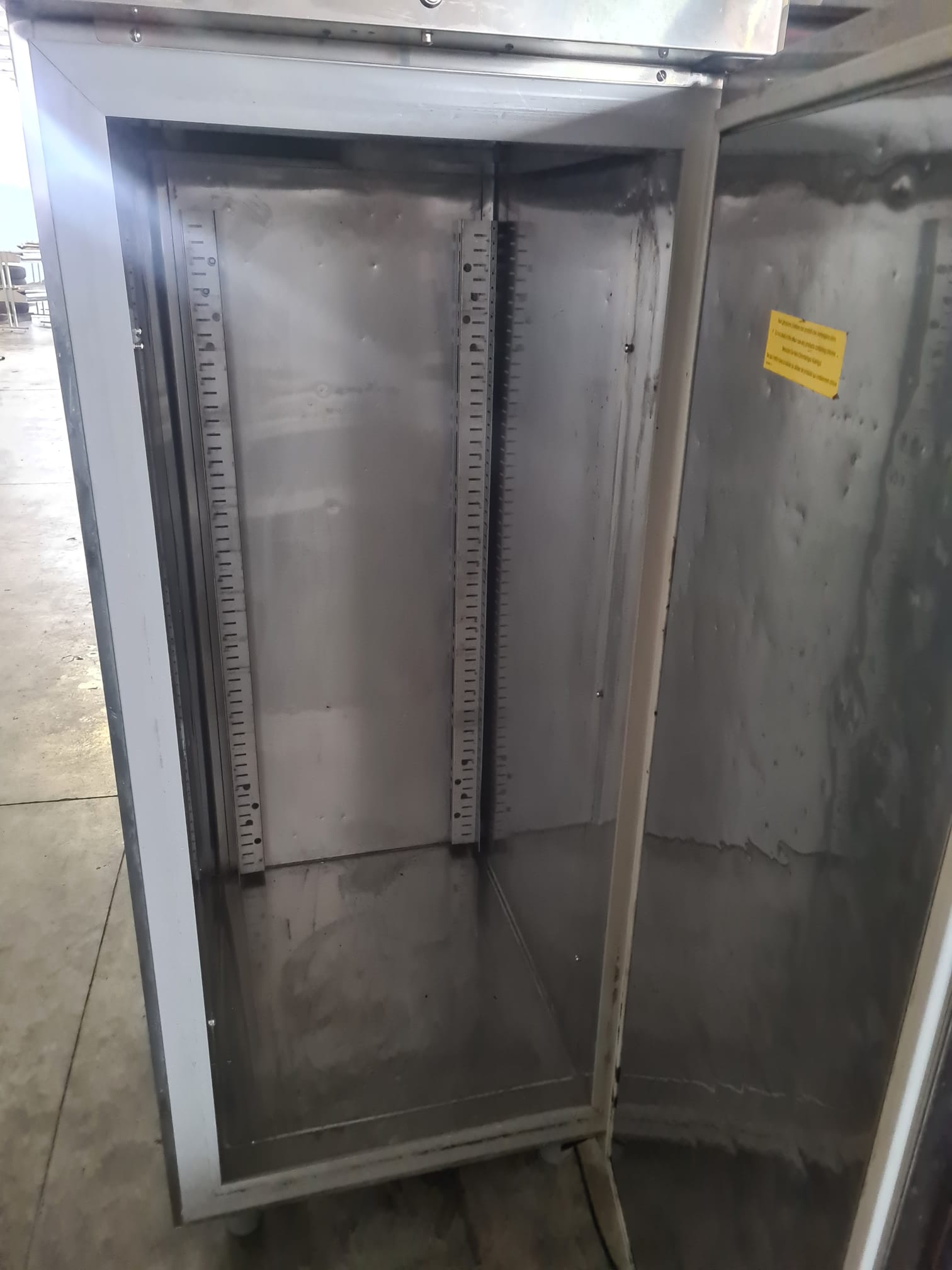Freezer inox a colonna 700 lt usato in vendita - foto 2