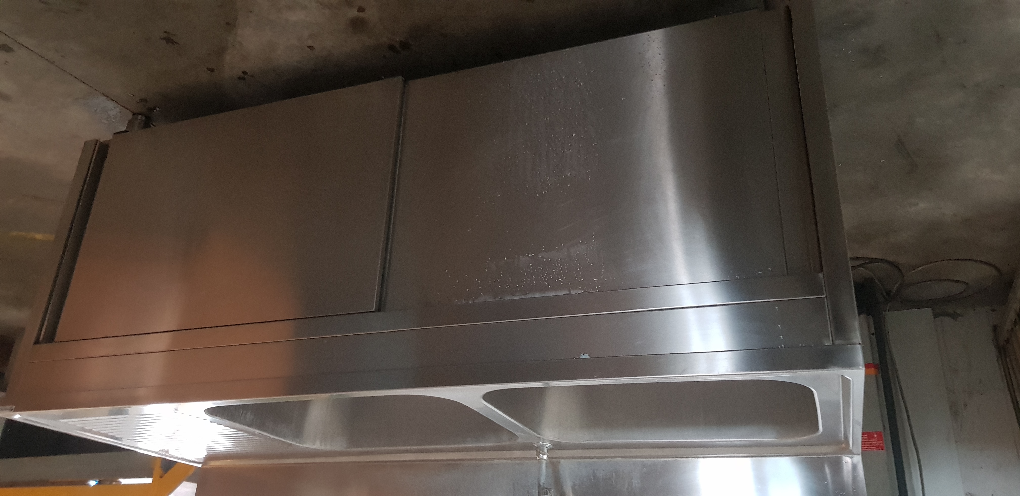 Lavello inox 2 vasche + 2 ante scorrevoli usato in vendita - foto 3