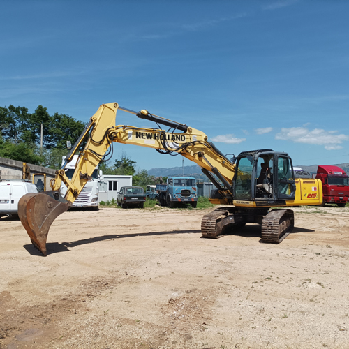 Escavatore New Holland E215C in vendita - foto 2