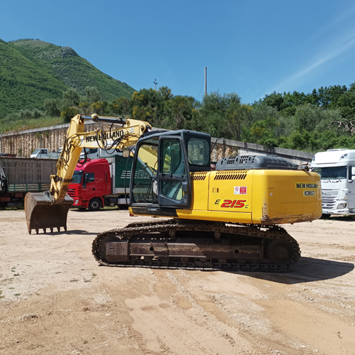 Escavatore New Holland E215C in vendita - foto 3