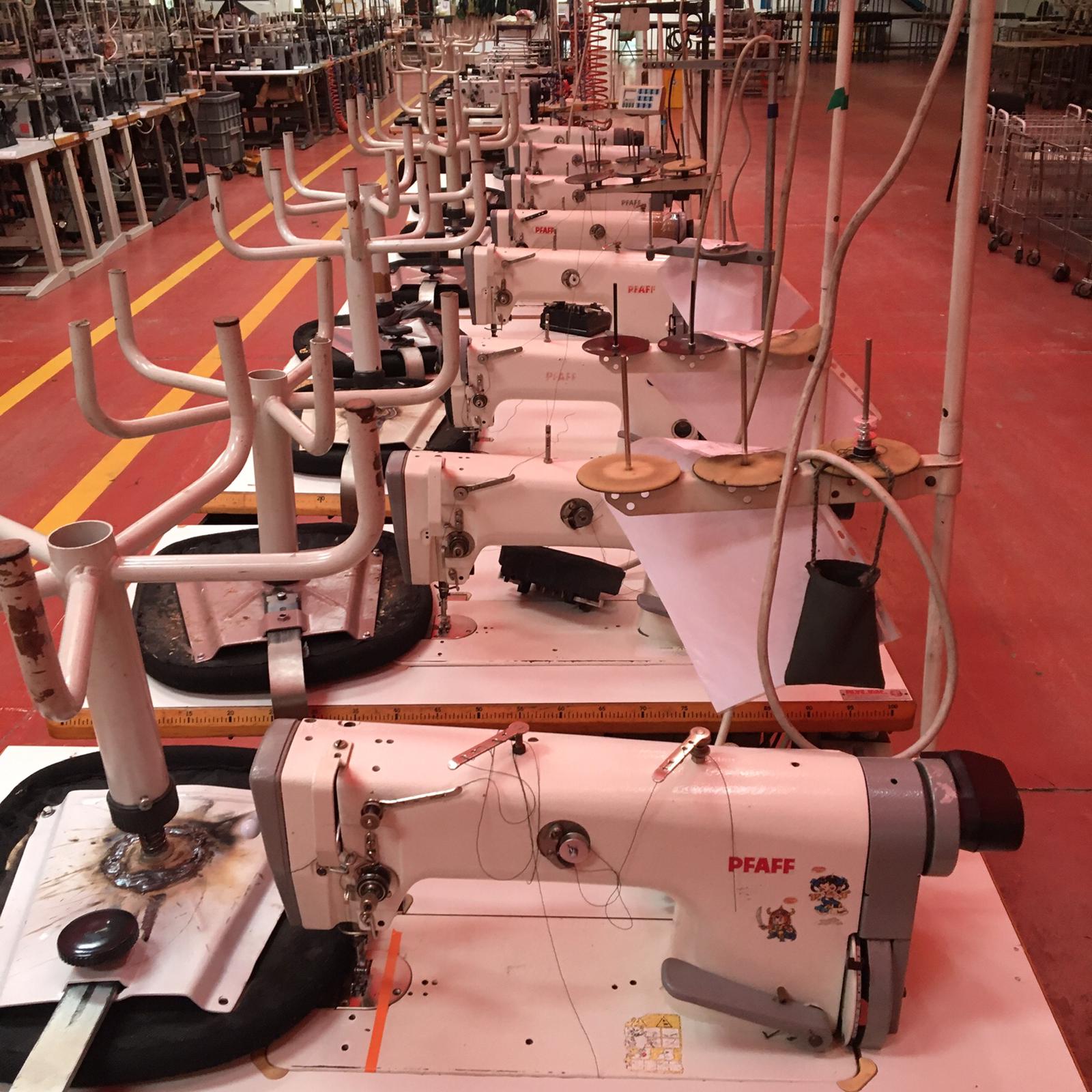 stock di nr. 150 macchine da cucire  in vendita - foto 3