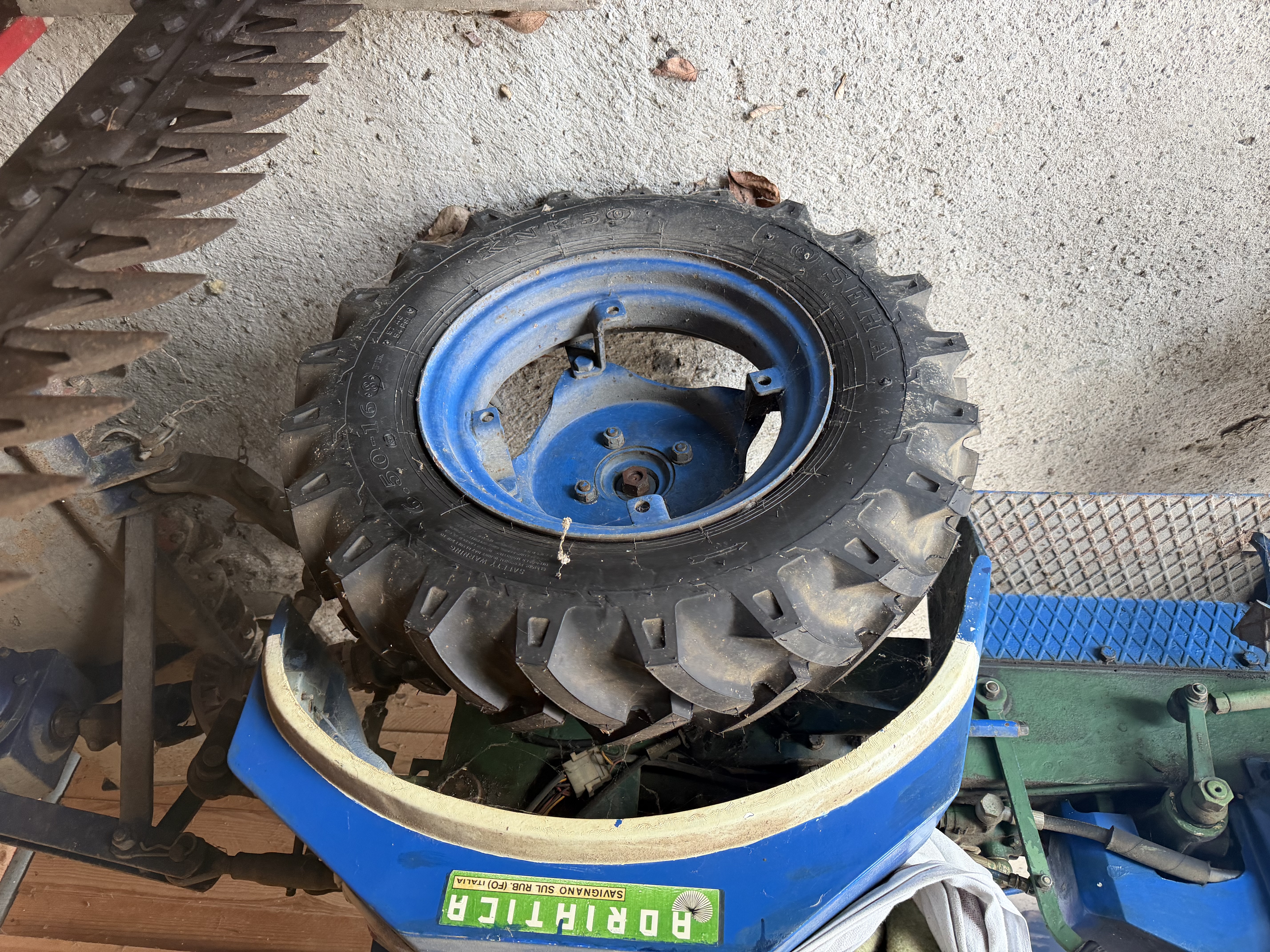 vendo trattore agricolo con fresa  in vendita - foto 2
