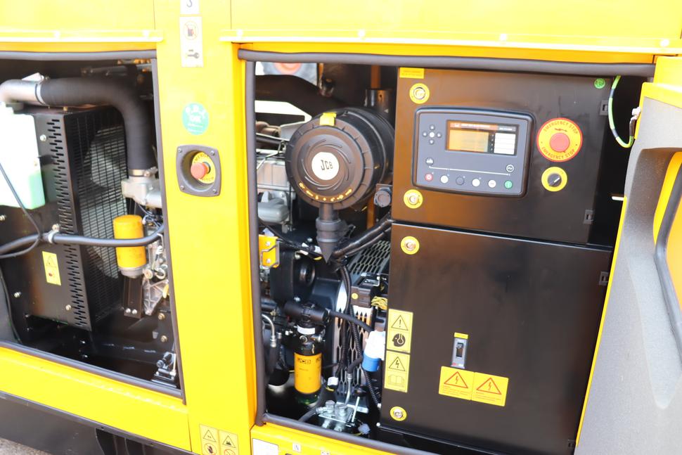 Gruppo elettrogeno JCB G140QS in vendita - foto 8