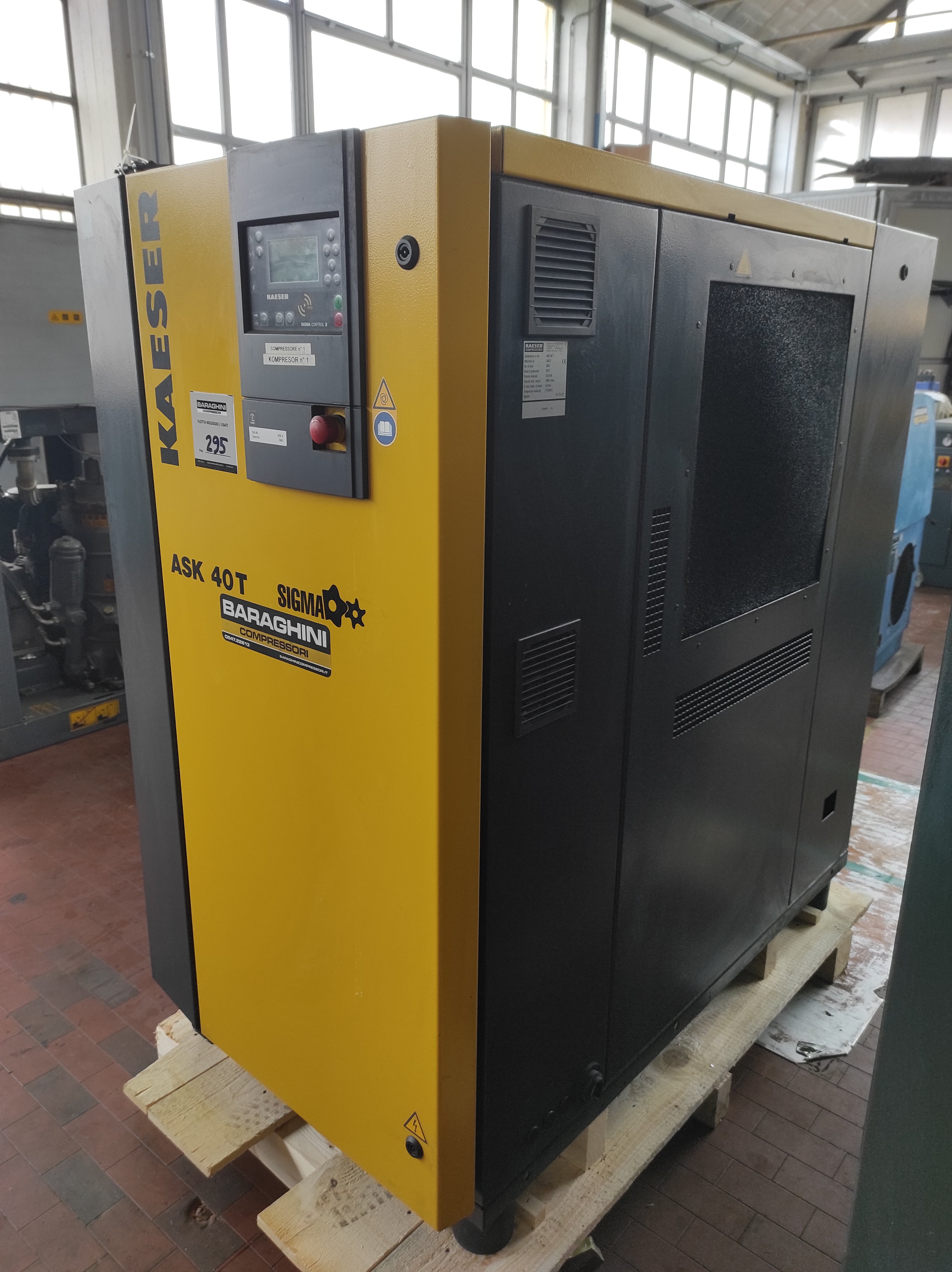 COMPRESSORE A VITE KAESER ASK40 T SC2 - 22KW in vendita - foto 1