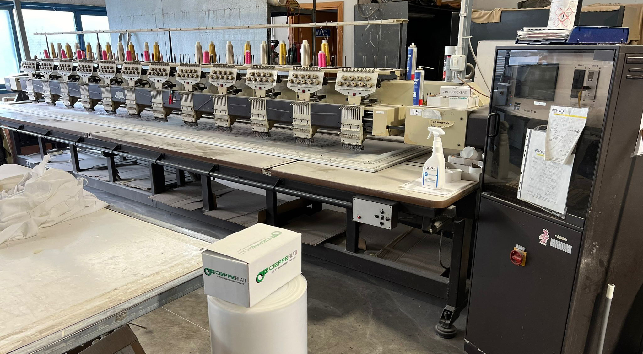 Macchine per ricamo in vendita