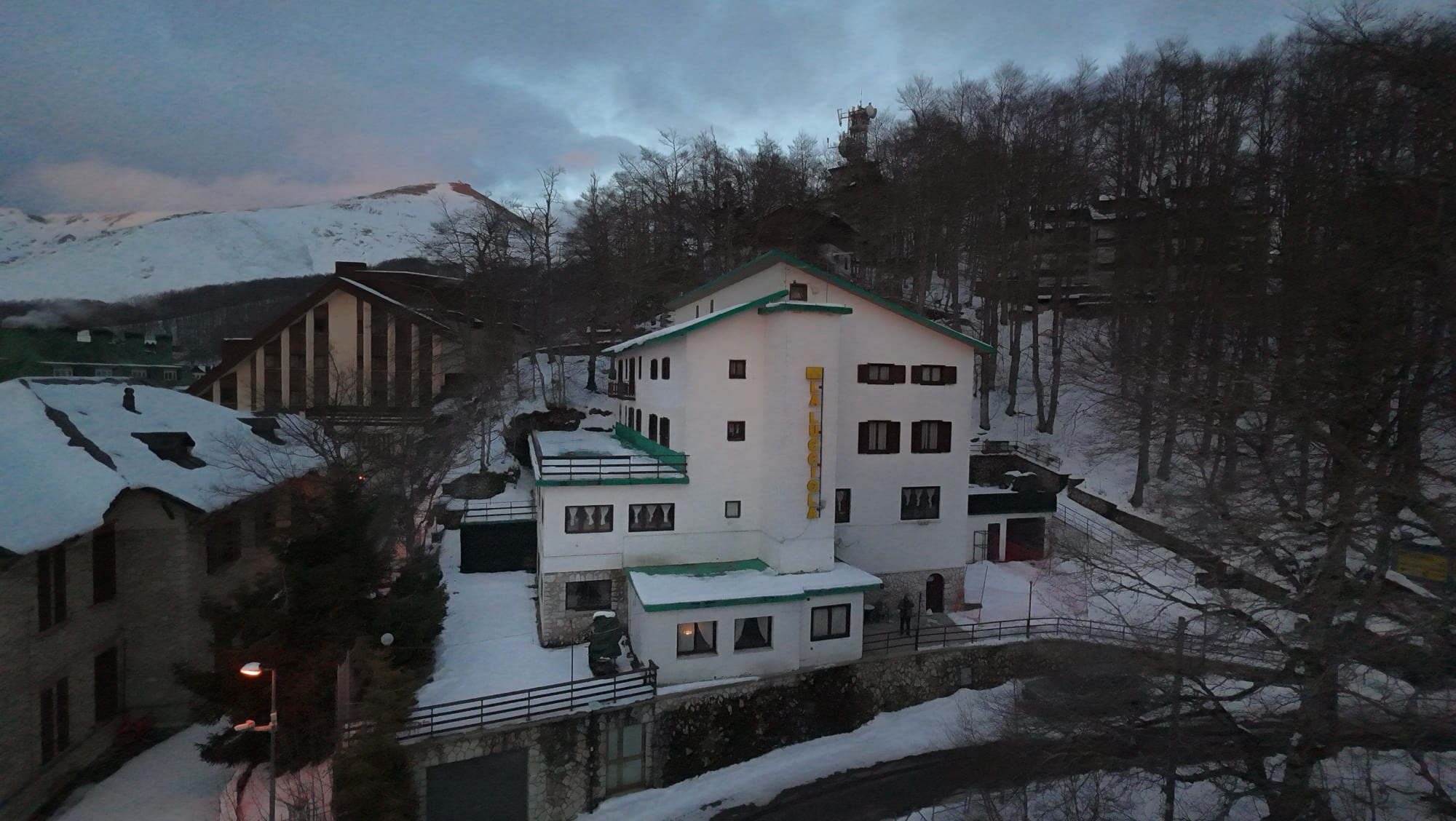 HOTEL - RISTORANTE - MONTE TERMINILLO - RIETI in vendita - foto 1