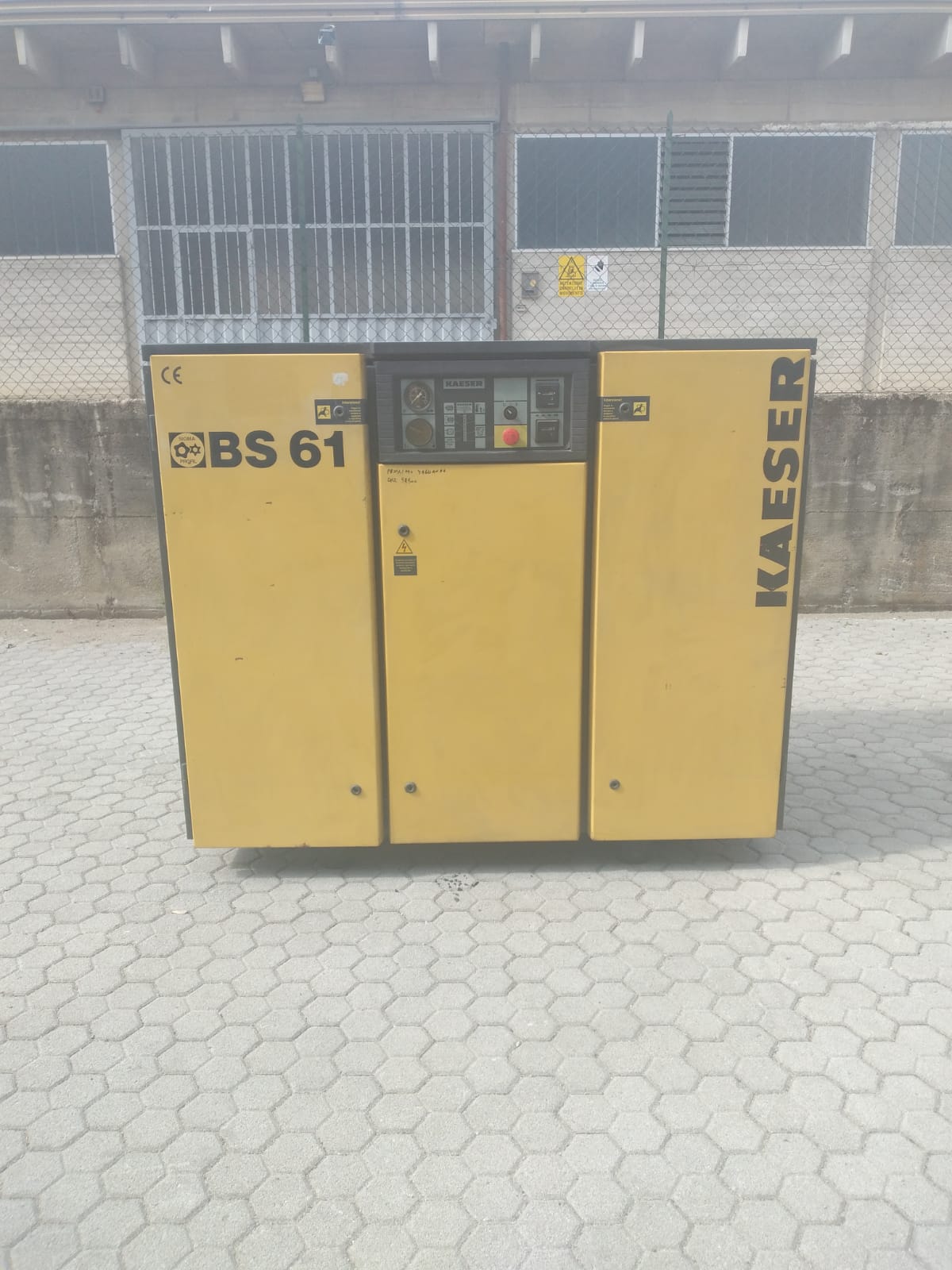 KAESER BS61 – 37 kW / 50 HP – 10 bar – 6470 l/min in vendita - foto 1