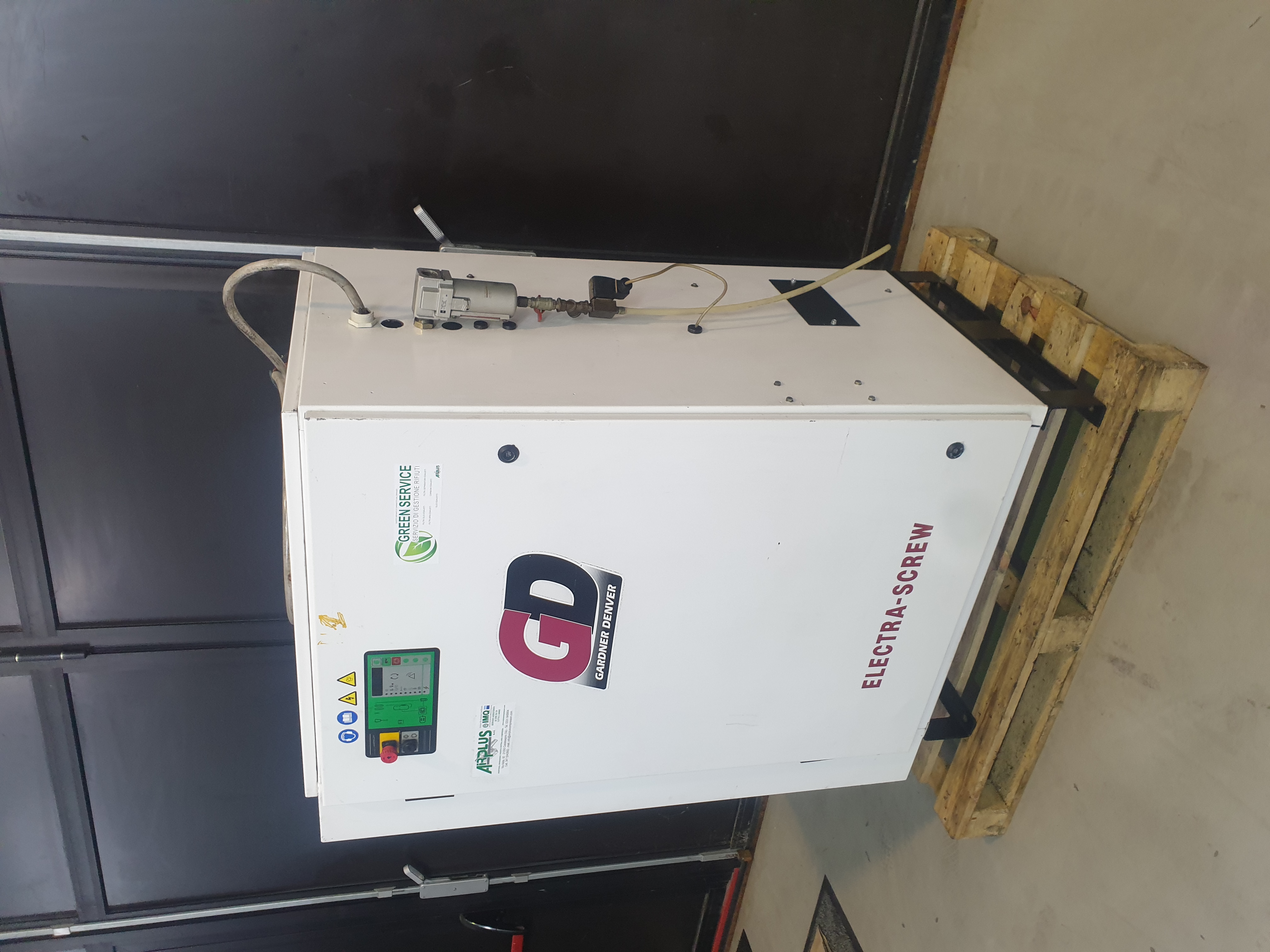 GARDNER DENVER ES11 – 11 kW / 15 HP – 10 bar – 1500 l/m in vendita - foto 3