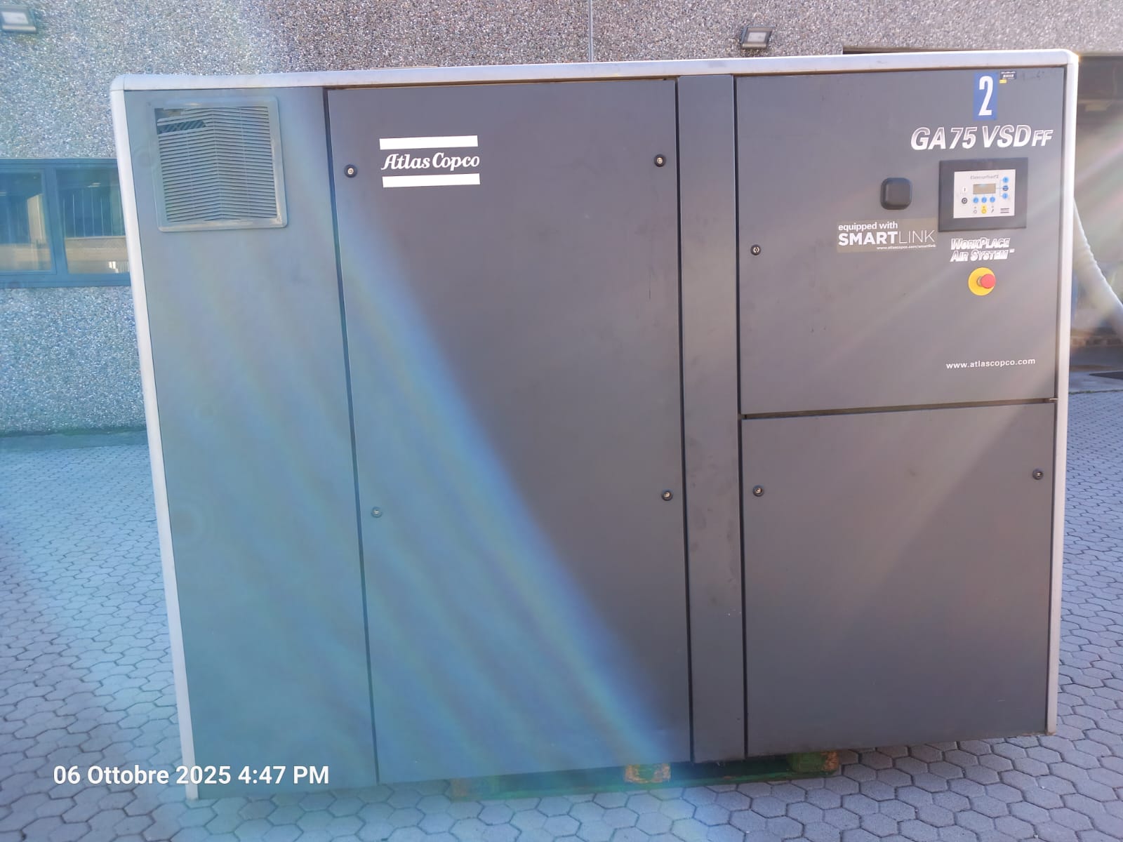 ATLAS COPCO GA 75 VSD FF – 75 kW-100 HP – 12.720 l/min in vendita - foto 1
