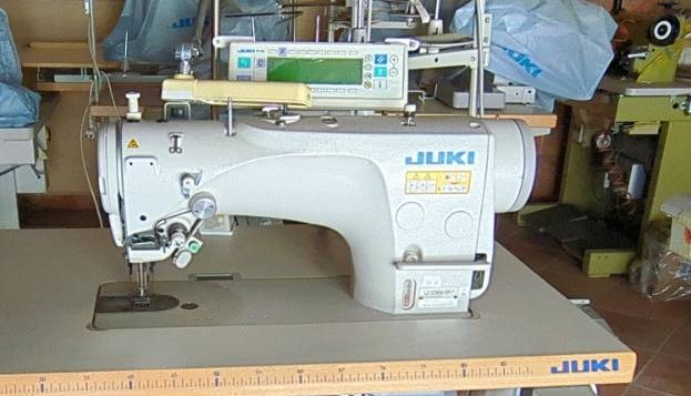 Macchine per cucire in vendita