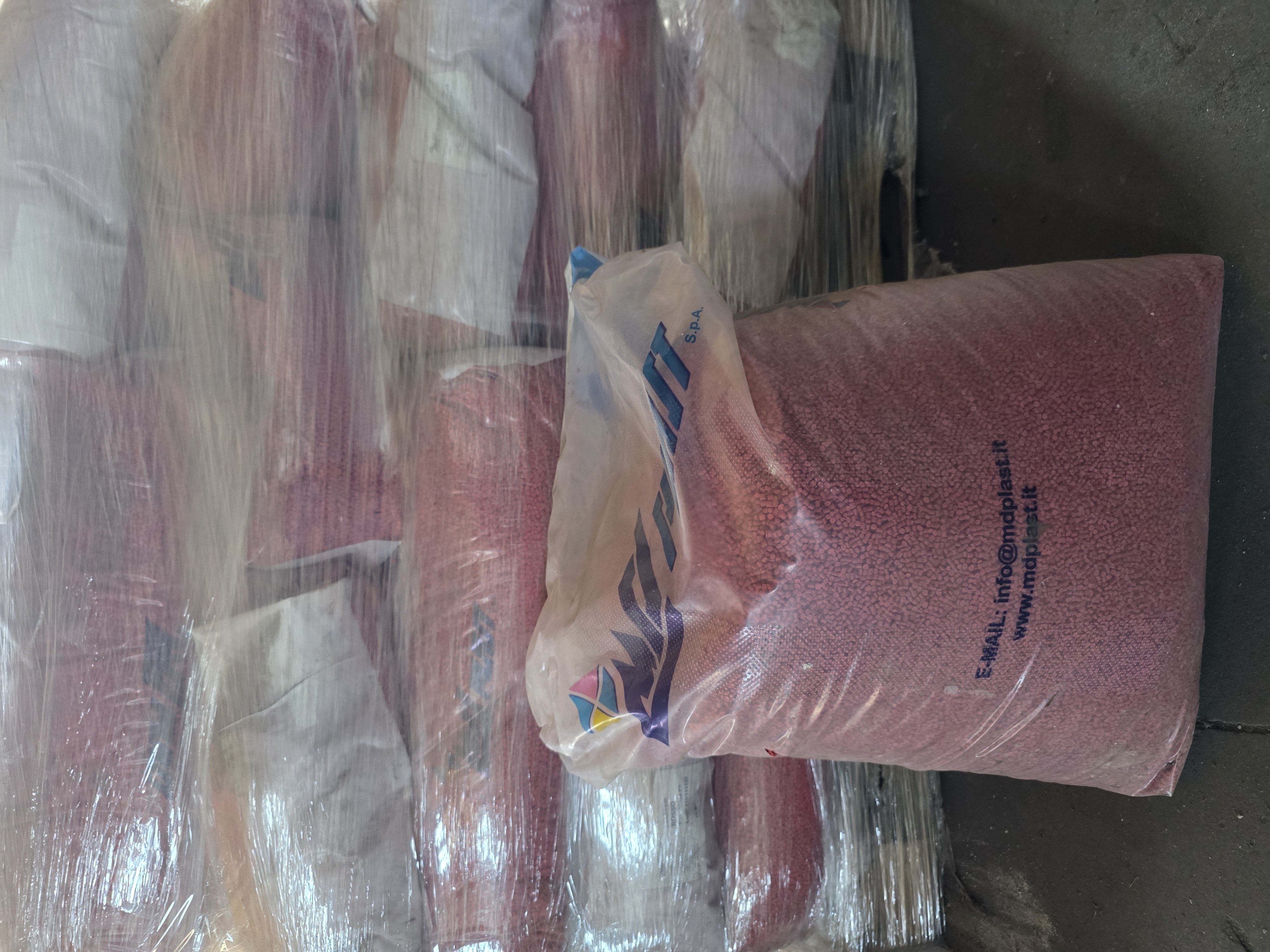 Materie prime gomma e plastica in vendita