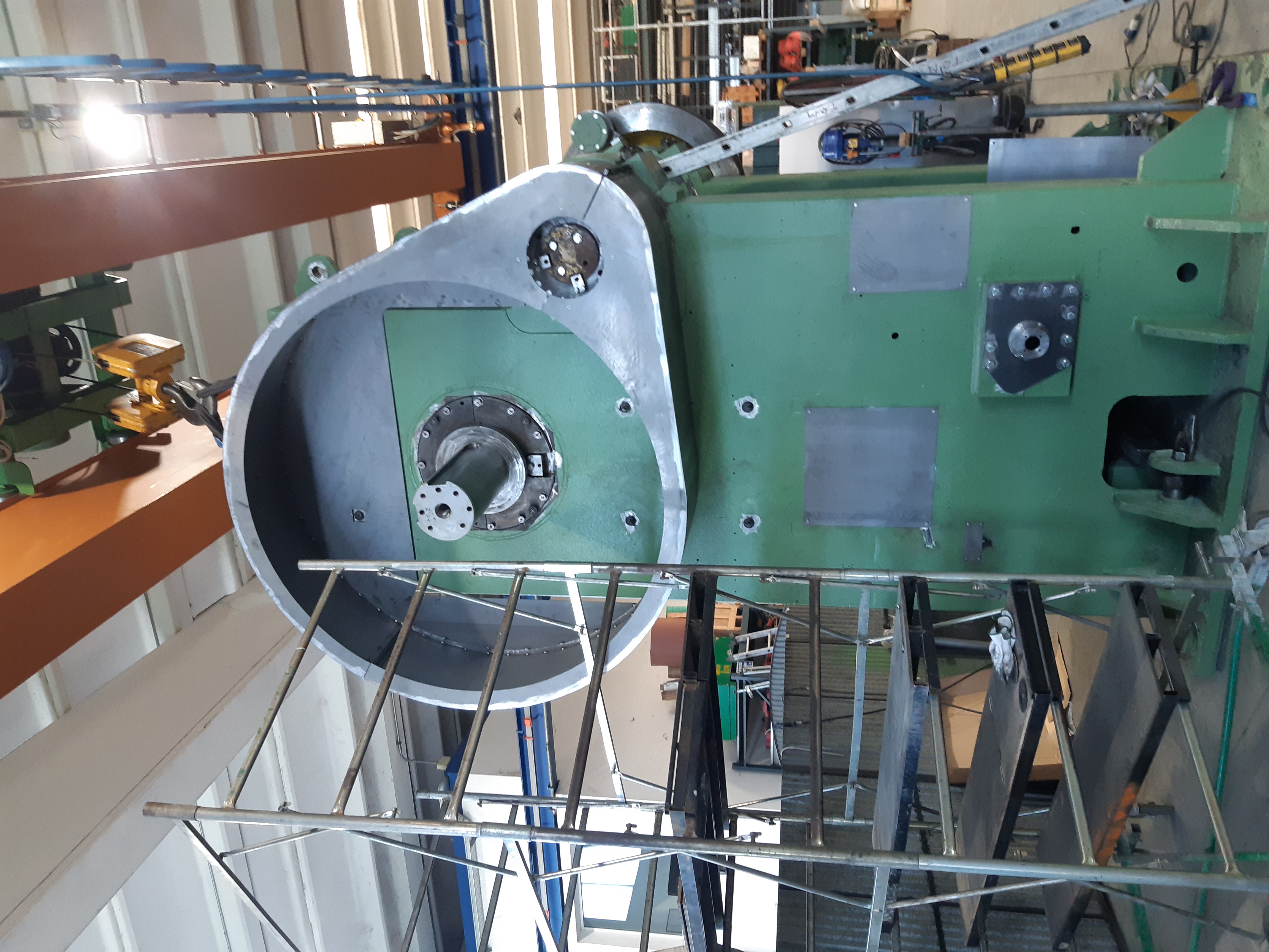 PRESSA  VERTICALE VORONEZH K 8540 1000 TONNELLATE in vendita - foto 4
