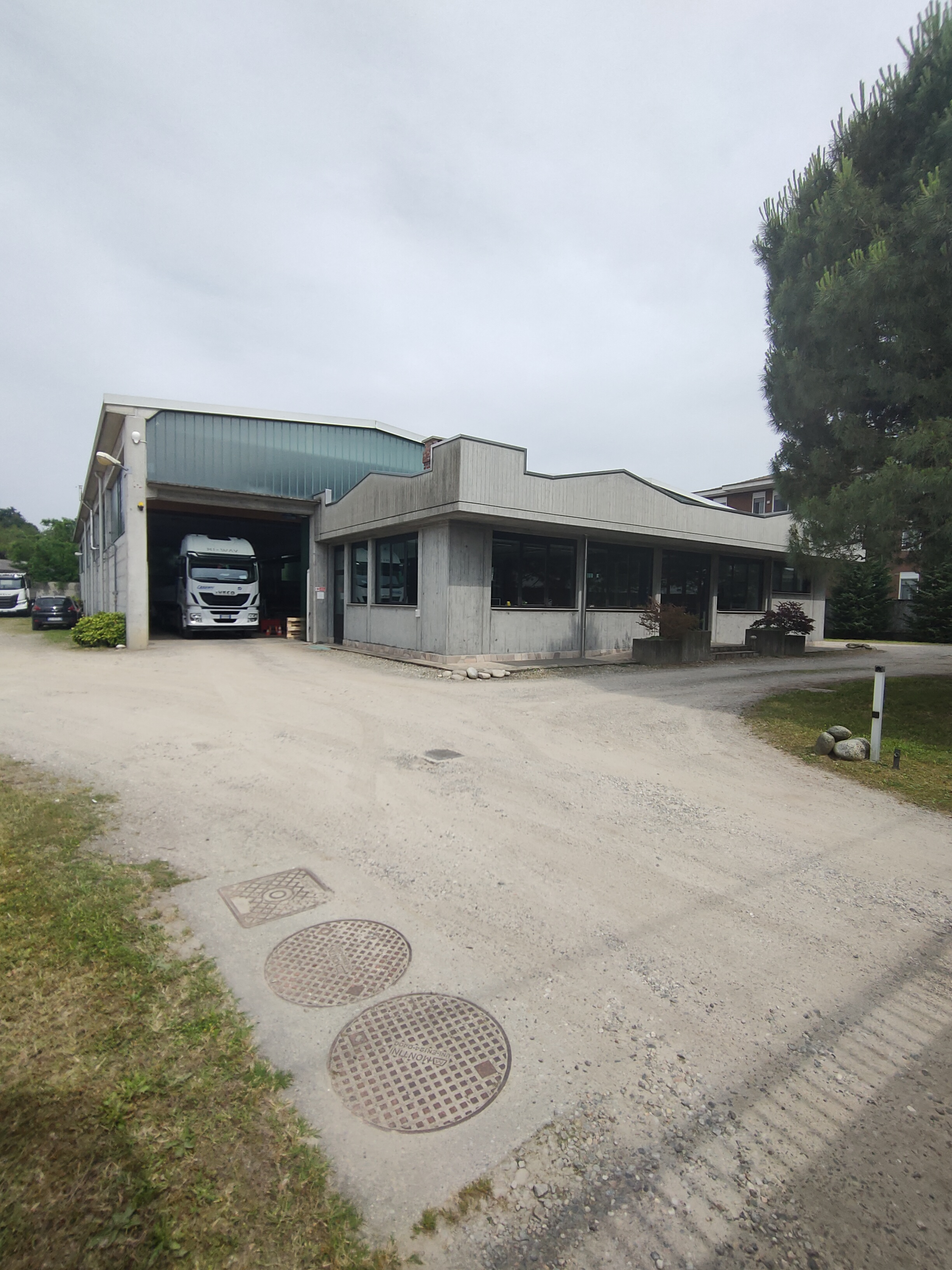 Turbigo (MI) capannone produttivo uffici e piazzale in vendita - foto 3