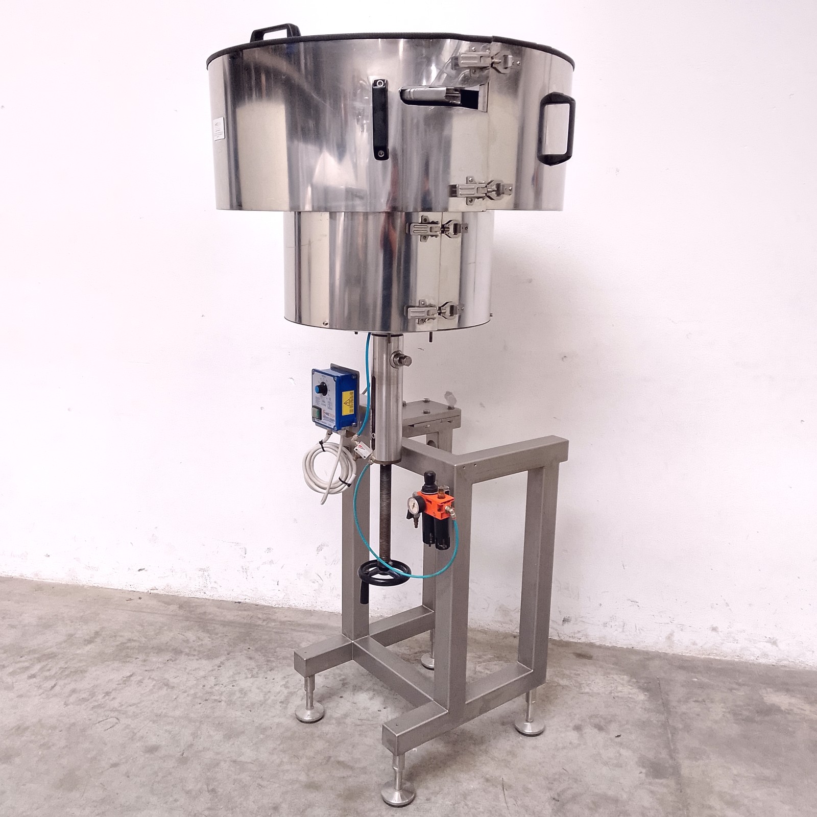 ALIMENTATORE VIBRANTE PER TAPPI (COD. PH-PR-ALI-130) in vendita - foto 5