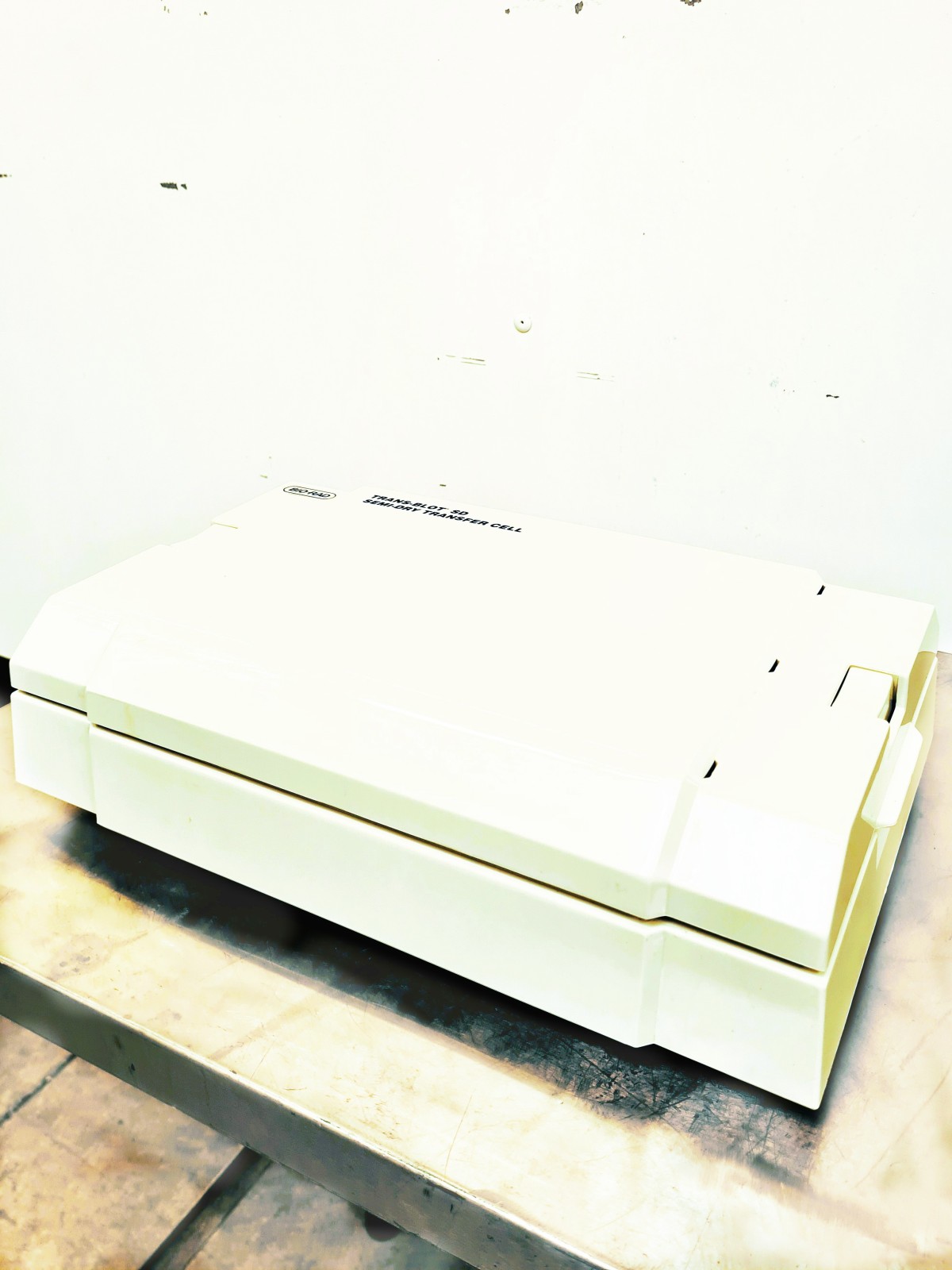 Laboratorio in vendita