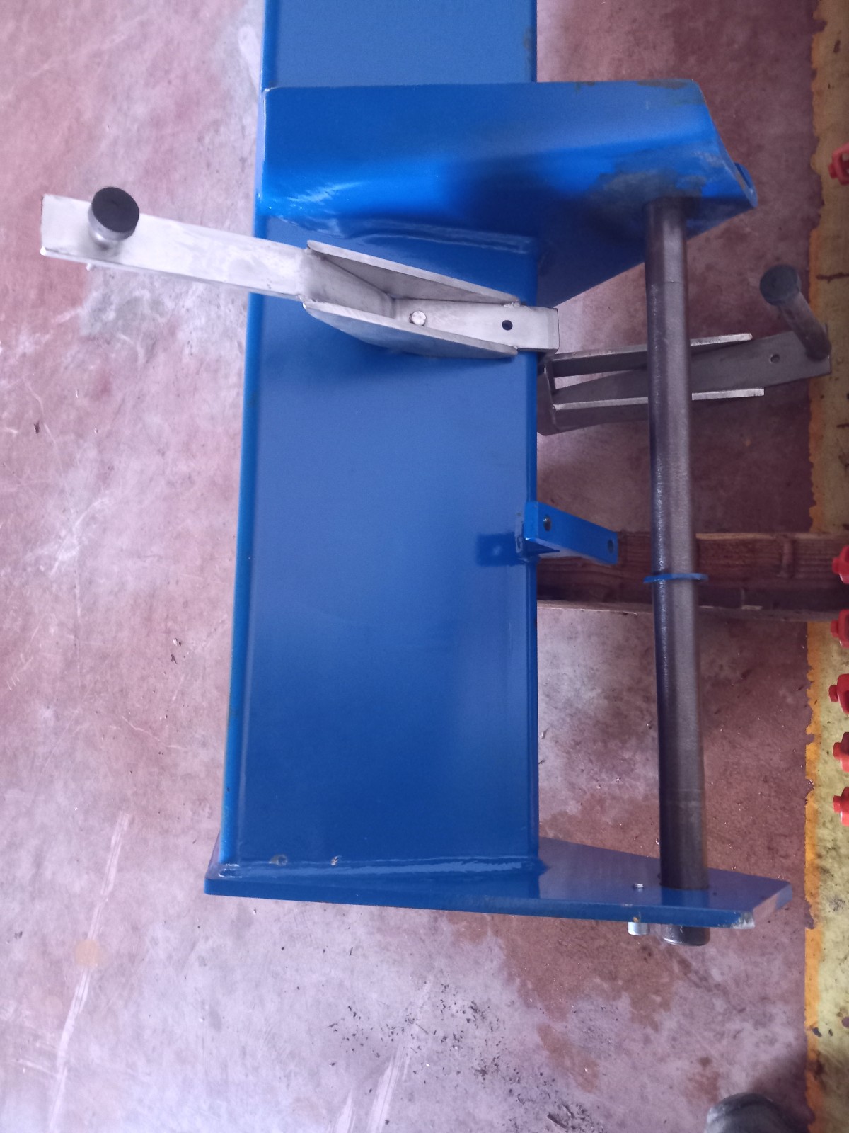 GRU A COLONNA CON BRACCIO IN TRAVE (COD. MF-PR-ELE-80) in vendita - foto 2