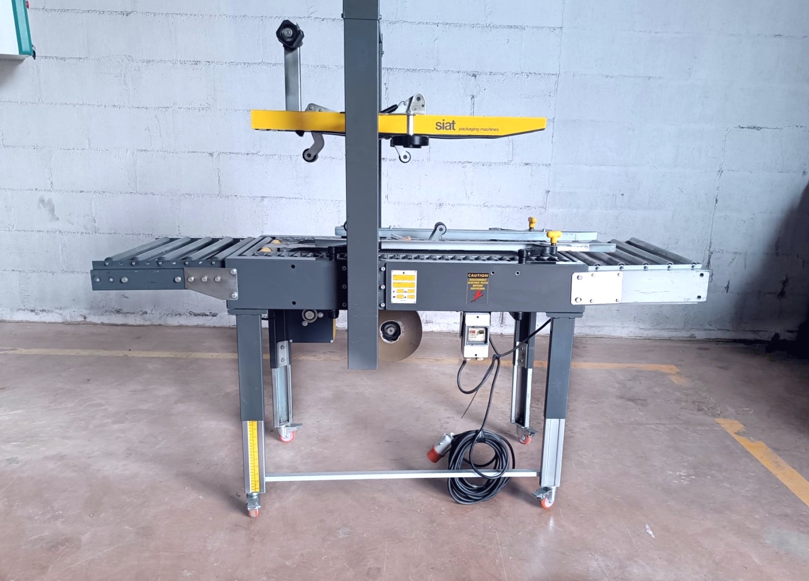 Macchine nastro adesivo in vendita