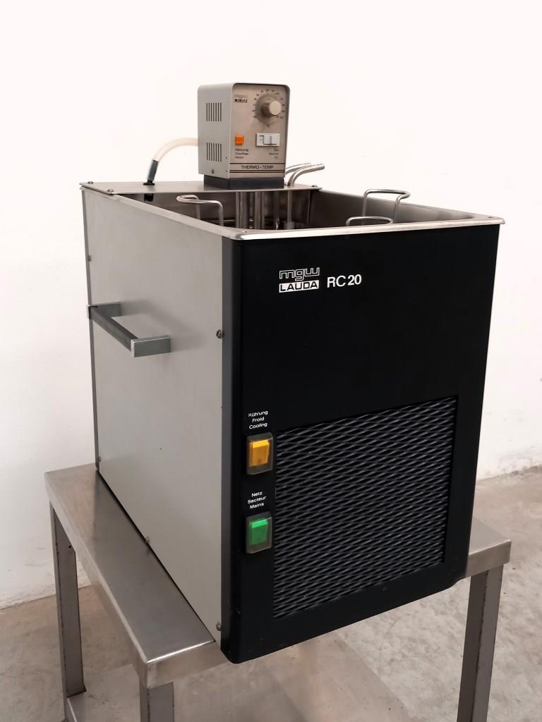 Laboratorio in vendita