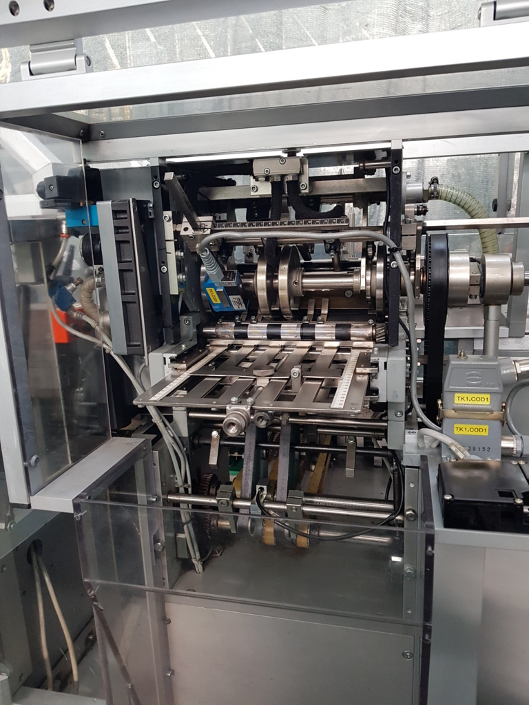 ASTUCCIATRICE ORIZZONTALE AUTOMATICA - IMA MOD. K150/C  in vendita - foto 5