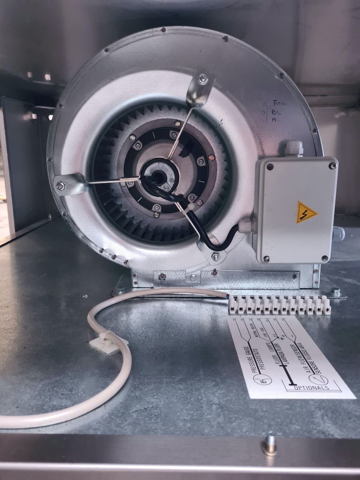 UNITÀ A FLUSSO D’ARIA LAMINARE – STERIL (IND-PR-LAF-17) in vendita - foto 11