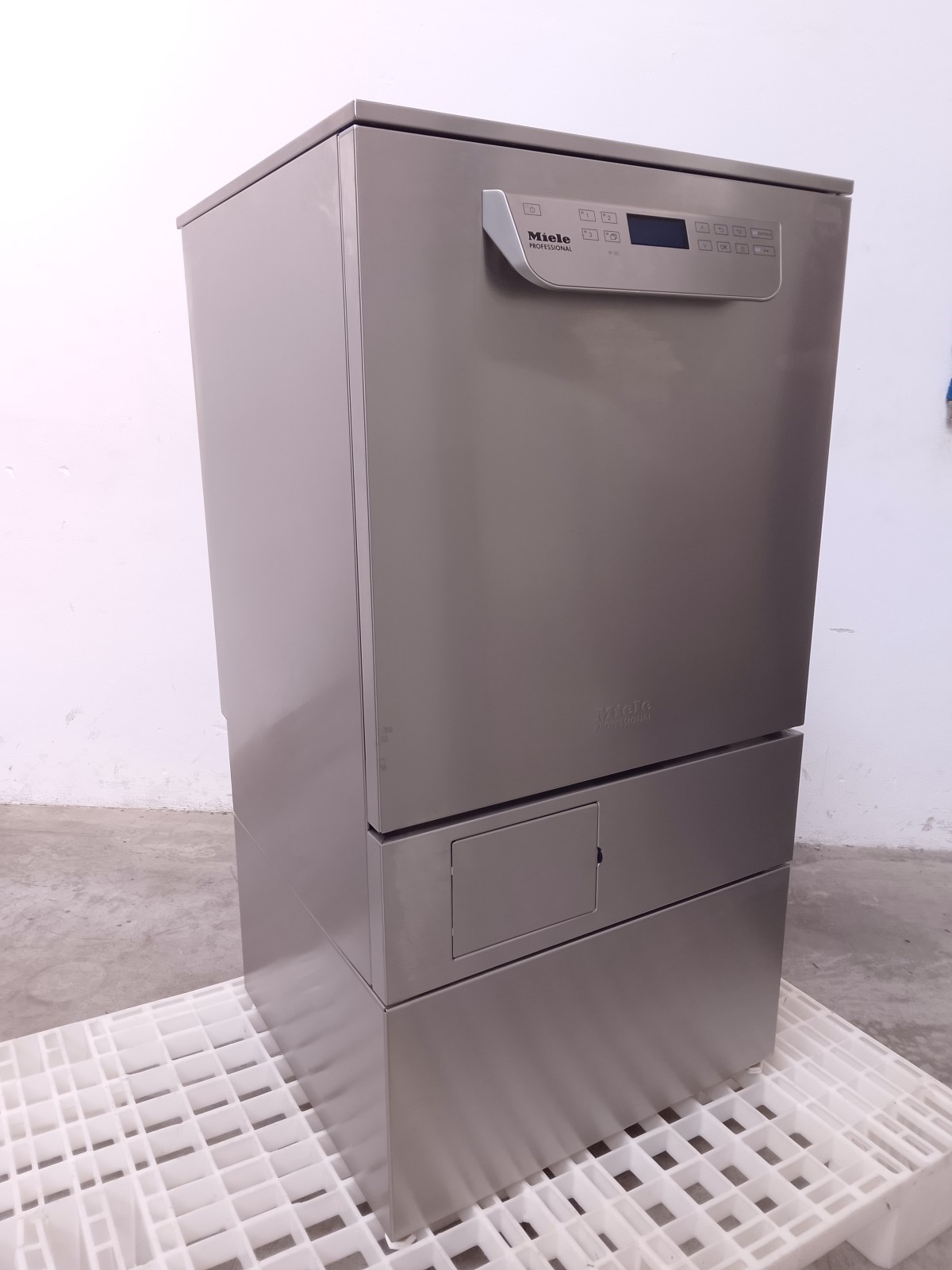 LAVASTRUMENTI/LAVAVETRERIE - MIELE(COD. PH-PR-LAVA-15) in vendita - foto 7