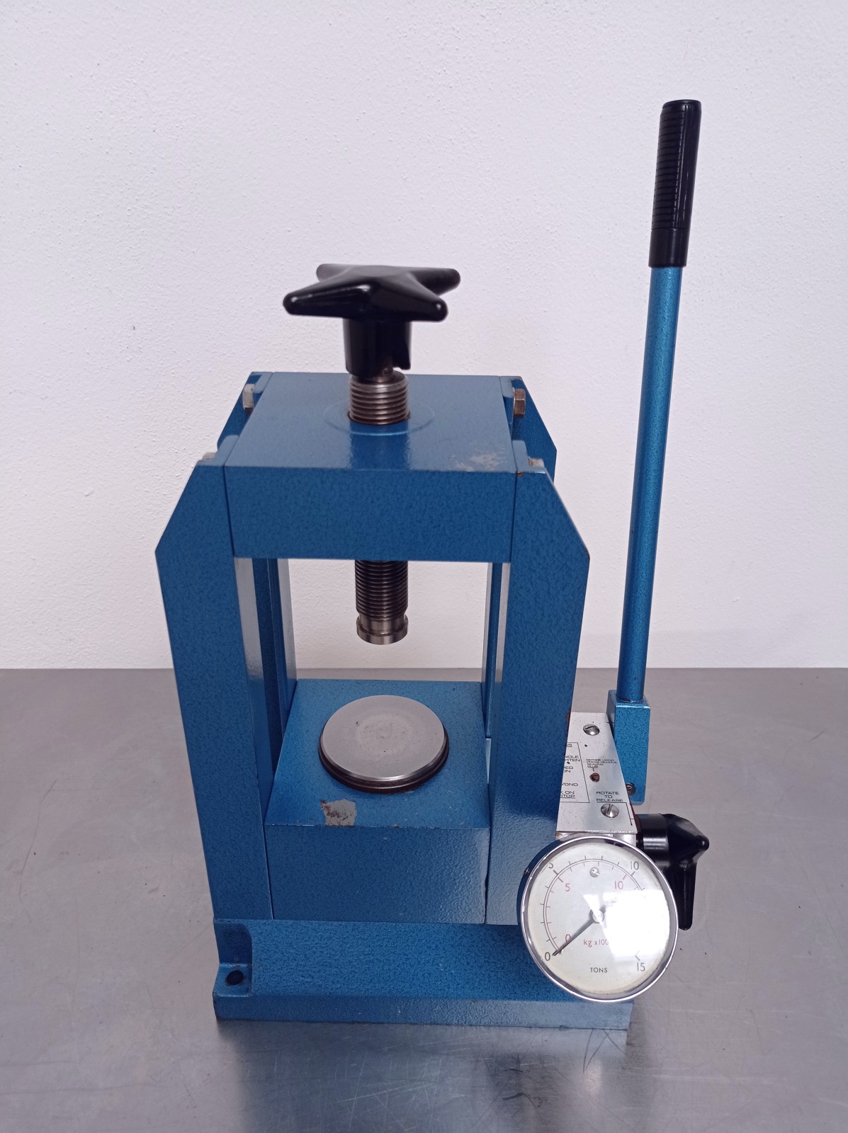 PRESSA PELLET DA LABORATORIO – SPECAC (LAB-COMP-76) in vendita - foto 5
