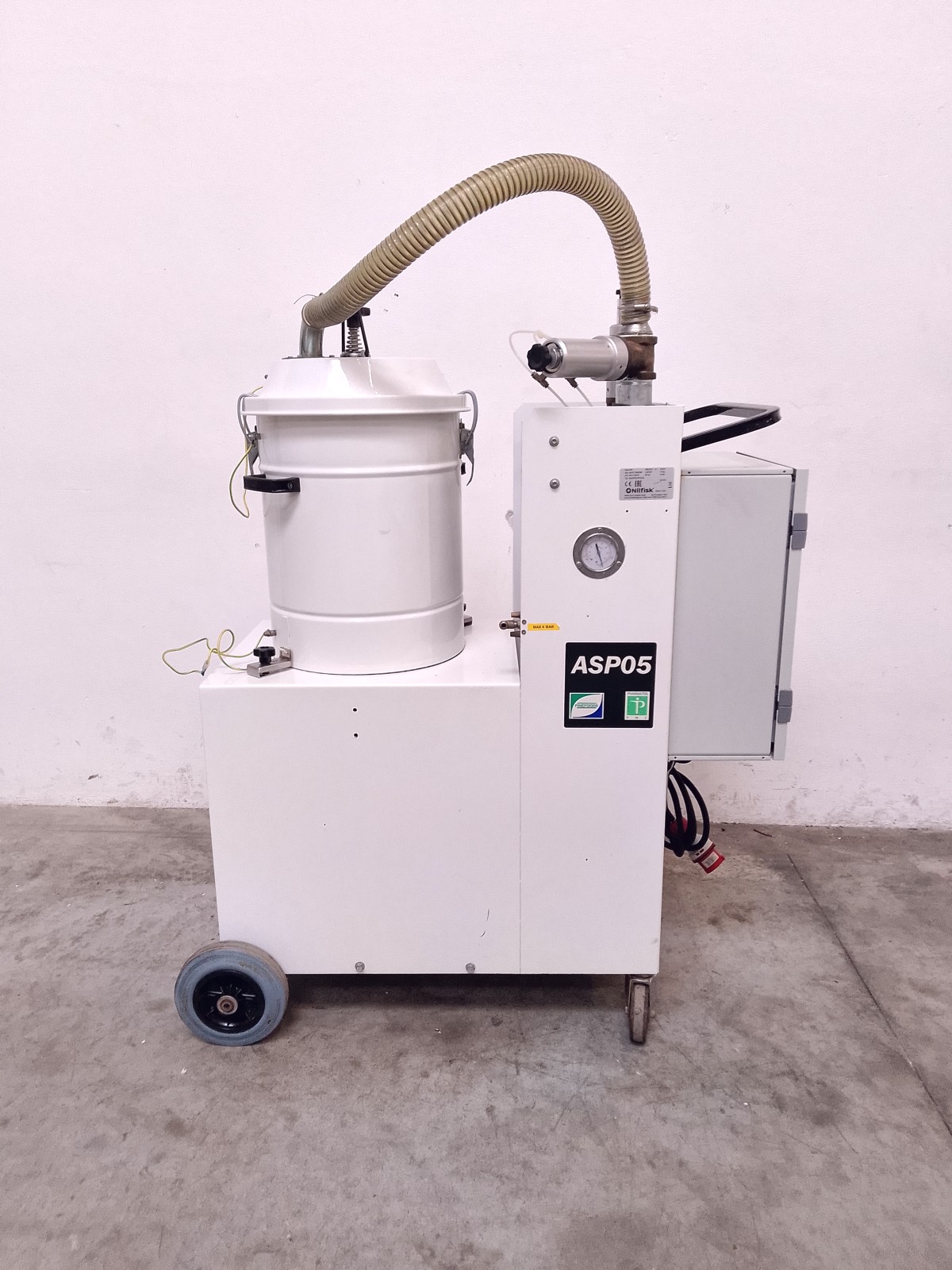 ASPIRATORE INDUSTRIALE POLVERI – NILFISK (MF-PR-ASP-75) in vendita - foto 1