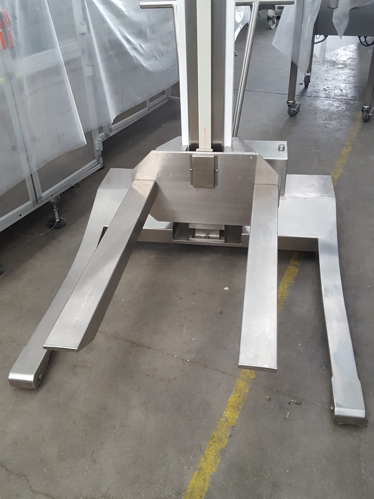 CARRELLO ELEVATORE PORTAFUSTI IDRAULICO–ISN TECHNOLOGY  in vendita - foto 7