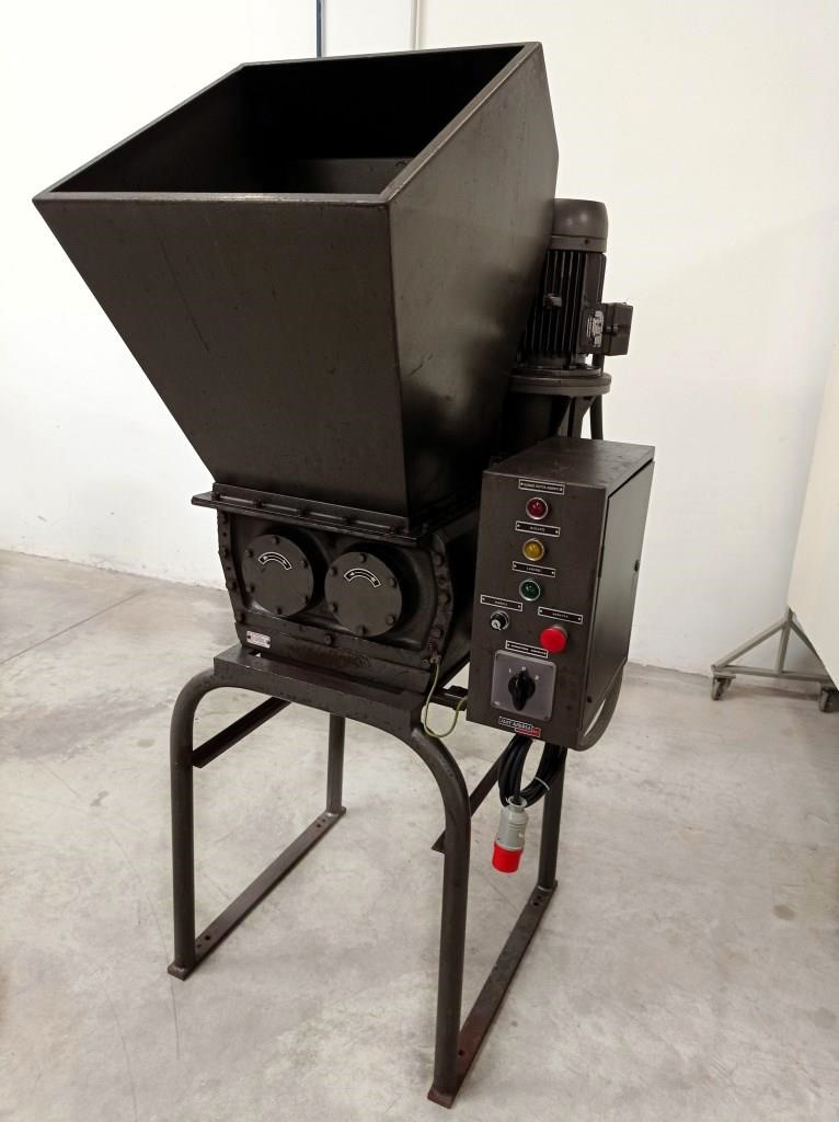 TRITURATORE INDUSTRIALE (COD. IND-PR-TRI-2) in vendita - foto 1
