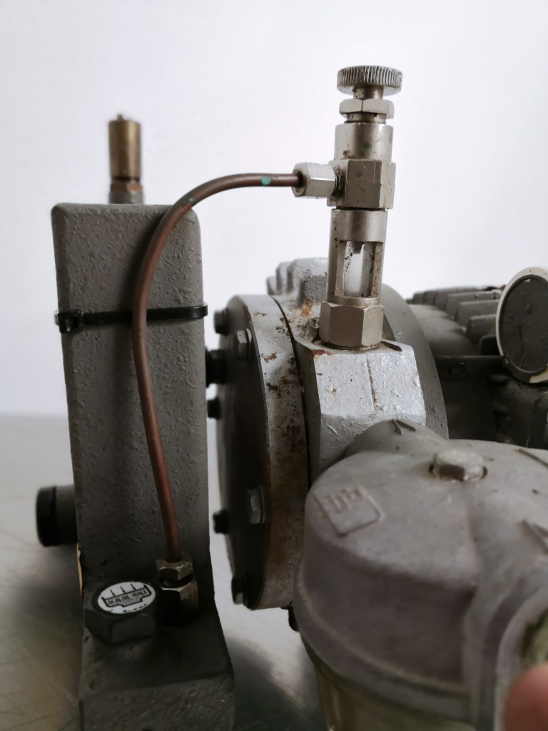POMPA DA VUOTO – VACUUM PUMP (COD. MF-PR-POM-118) in vendita - foto 3